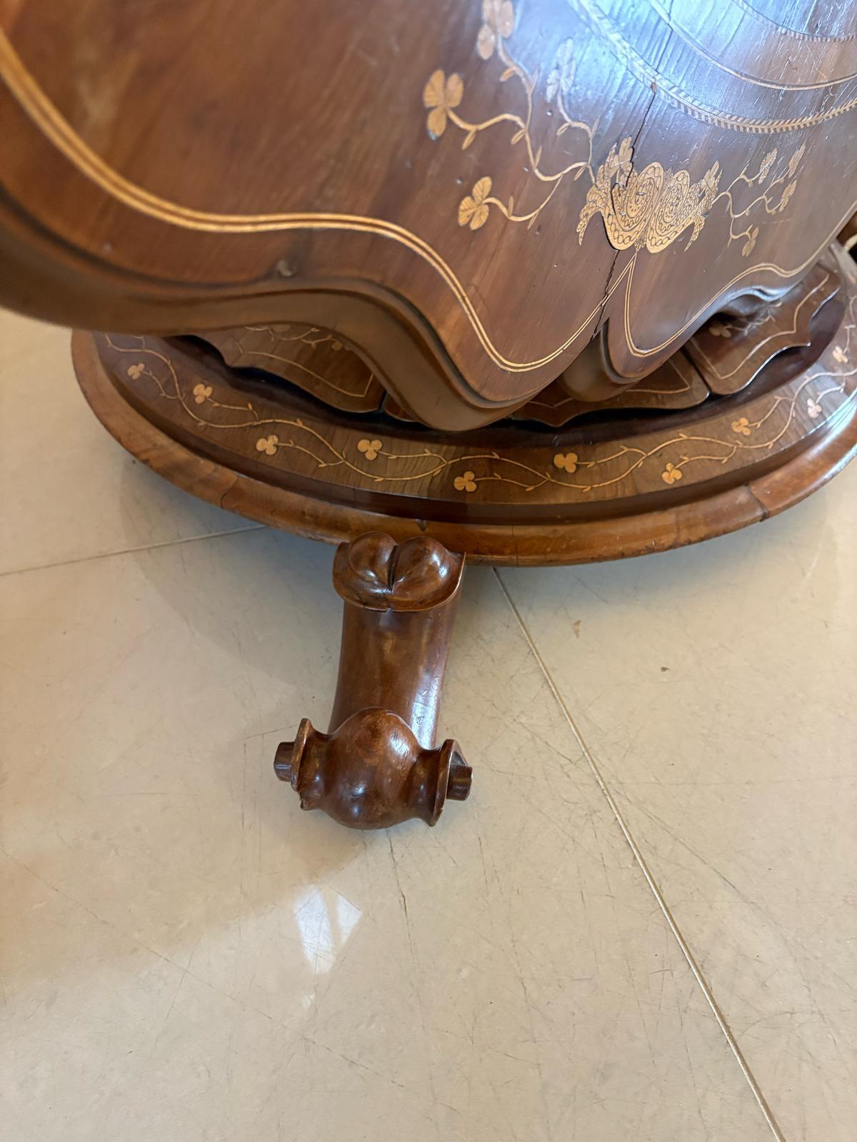Table centrale irlandaise Killarney incrustée en bois d'if ancien de qualité exceptionnelle en vente 7