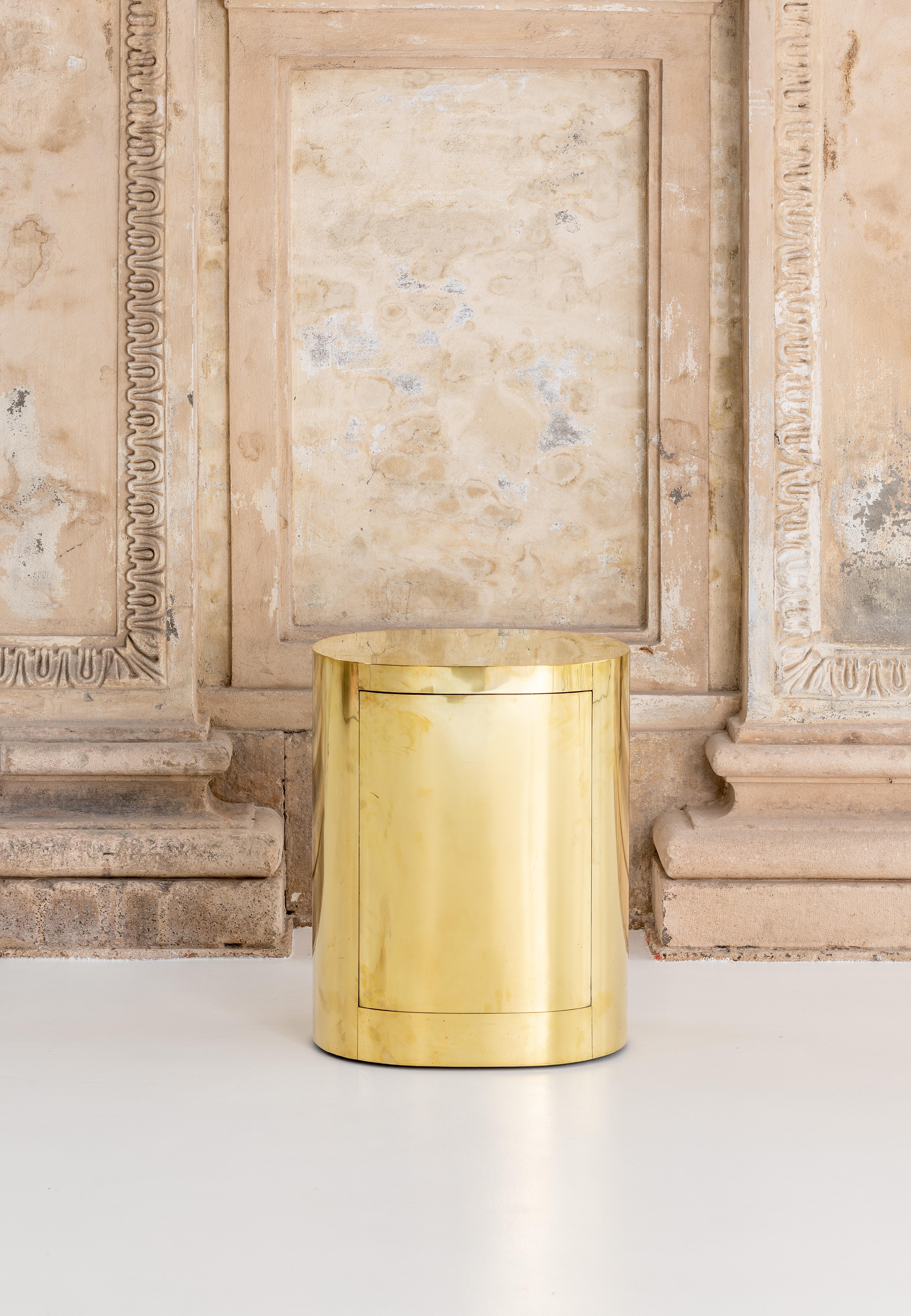 Mid-Century Modern Rare Oval Brass Bar by Gabriella Crespi