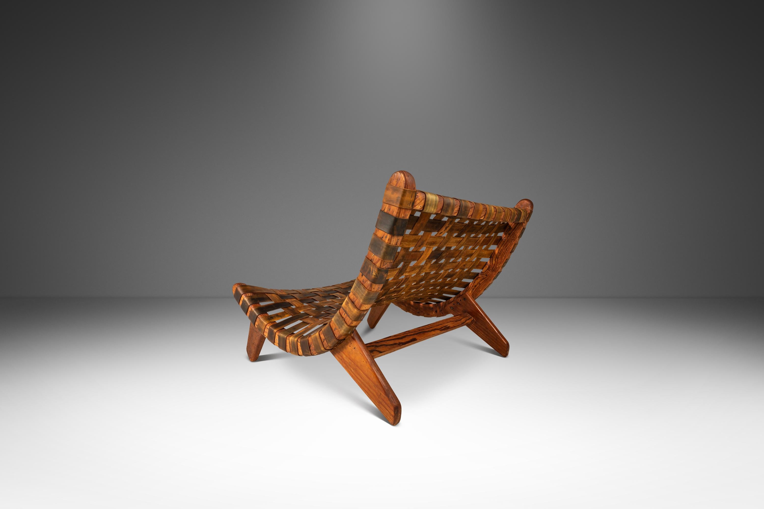 Mid-Century Modern Rare chaise Scoop surdimensionnée d'après José Zanine Caldas, Mòveis Artísticos Z, années 1950 en vente