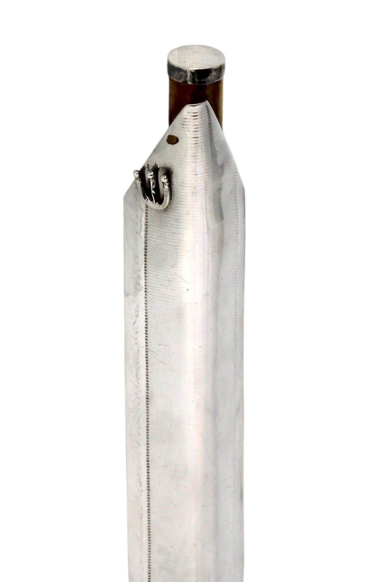 Moderno Rara Mezuzah oversize in argento e ottone di Pica e Joan Adria Kahn (1994) in vendita