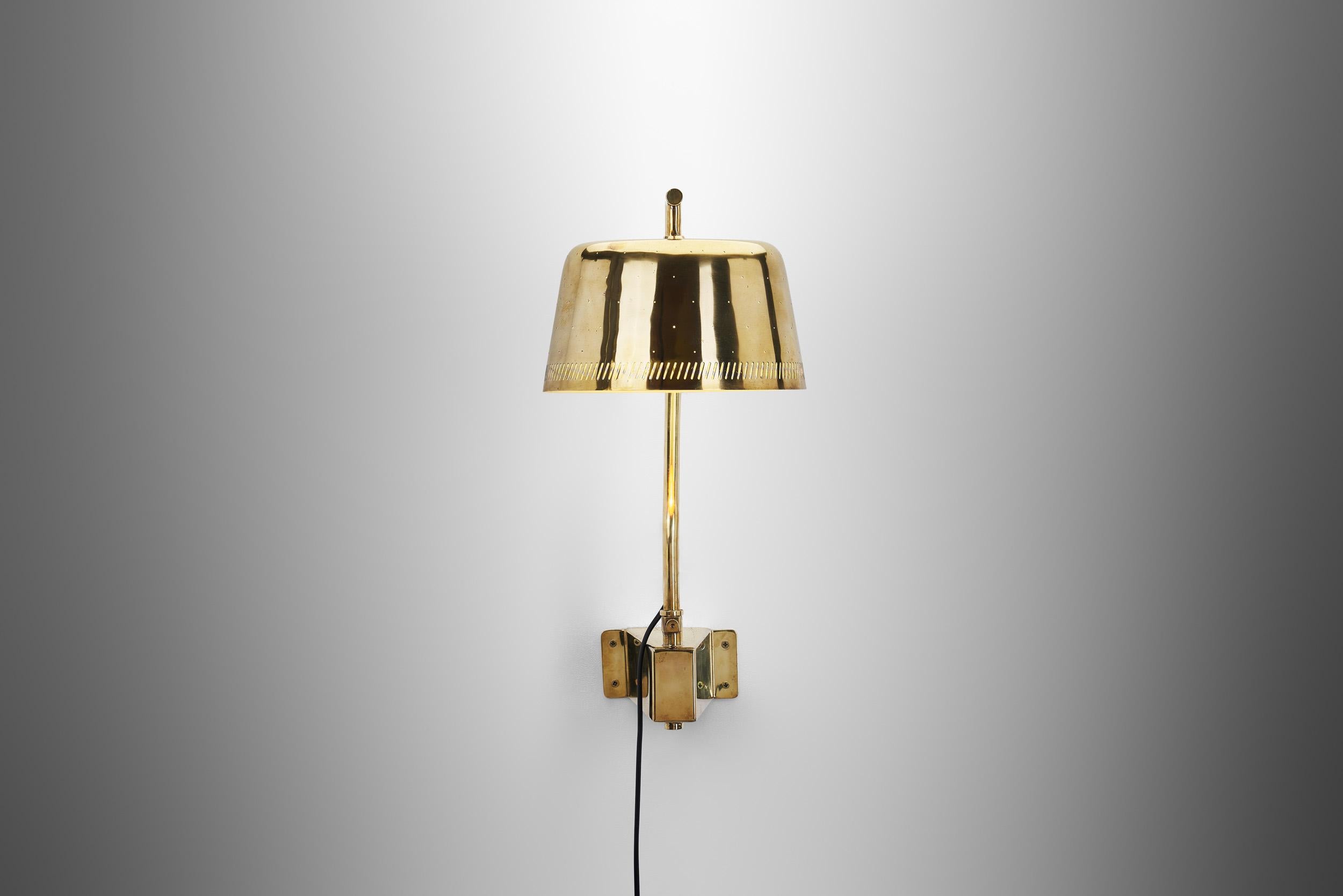 Mid-20th Century Rare Paavo Tynell Brass Perforated Wall Lamp for Taito Oy, Finland 1950s For Sale