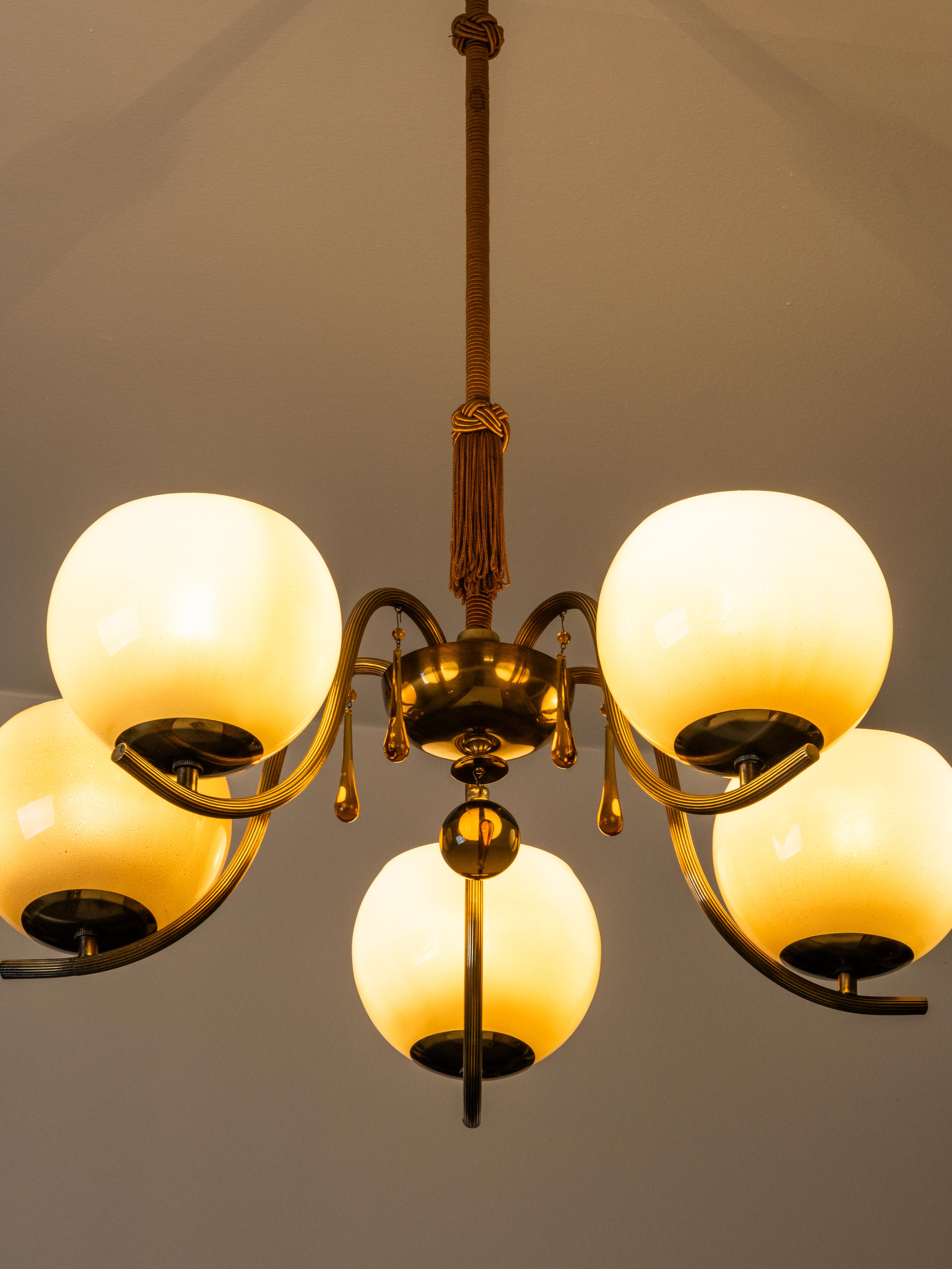 Rare Paavo Tynell Chandelier Model 1456/5 for Taito Oy, Finland, 1930s Finlandés en venta