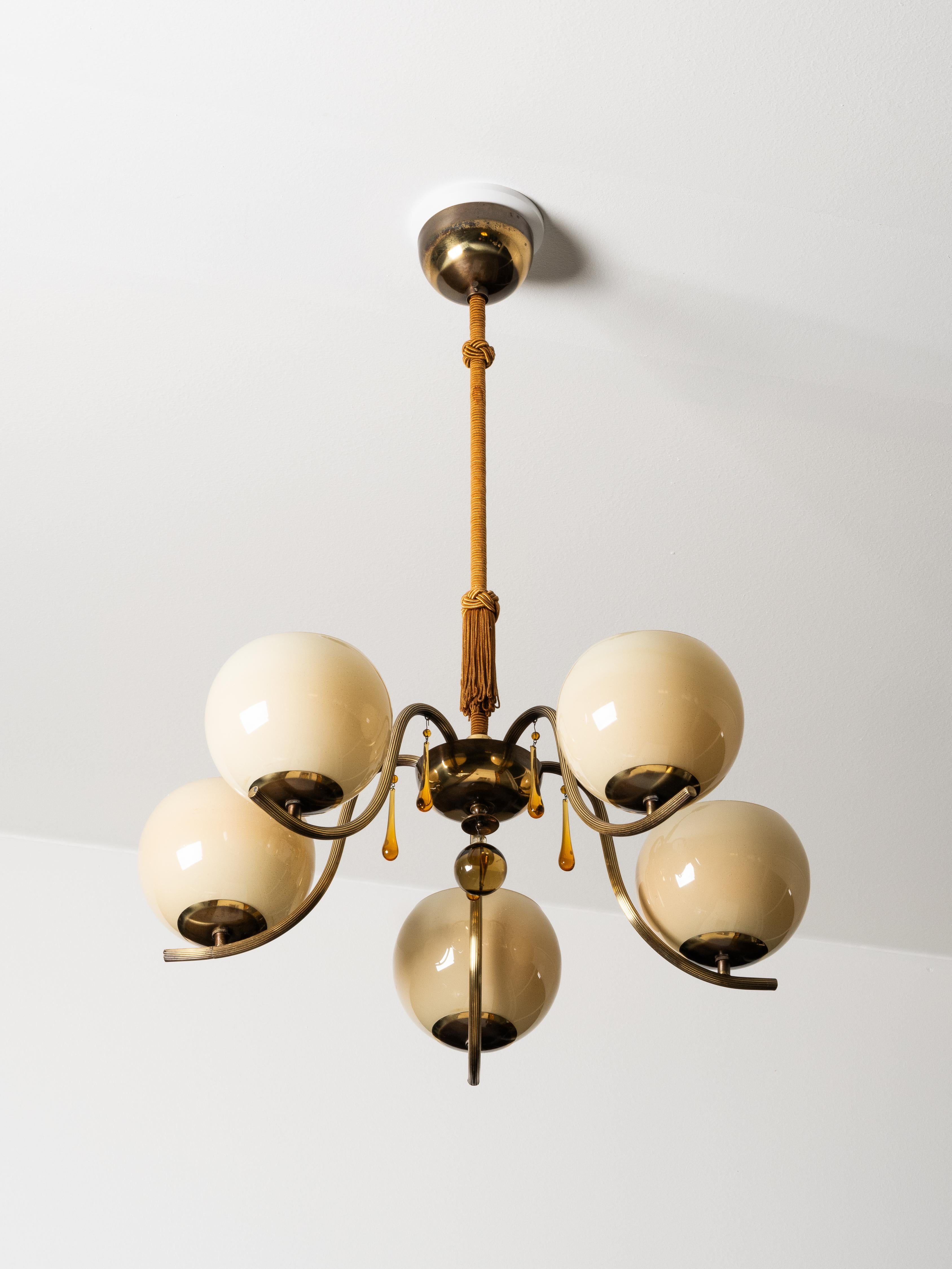 Rare Paavo Tynell Chandelier Model 1456/5 for Taito Oy, Finland, 1930s en venta 2