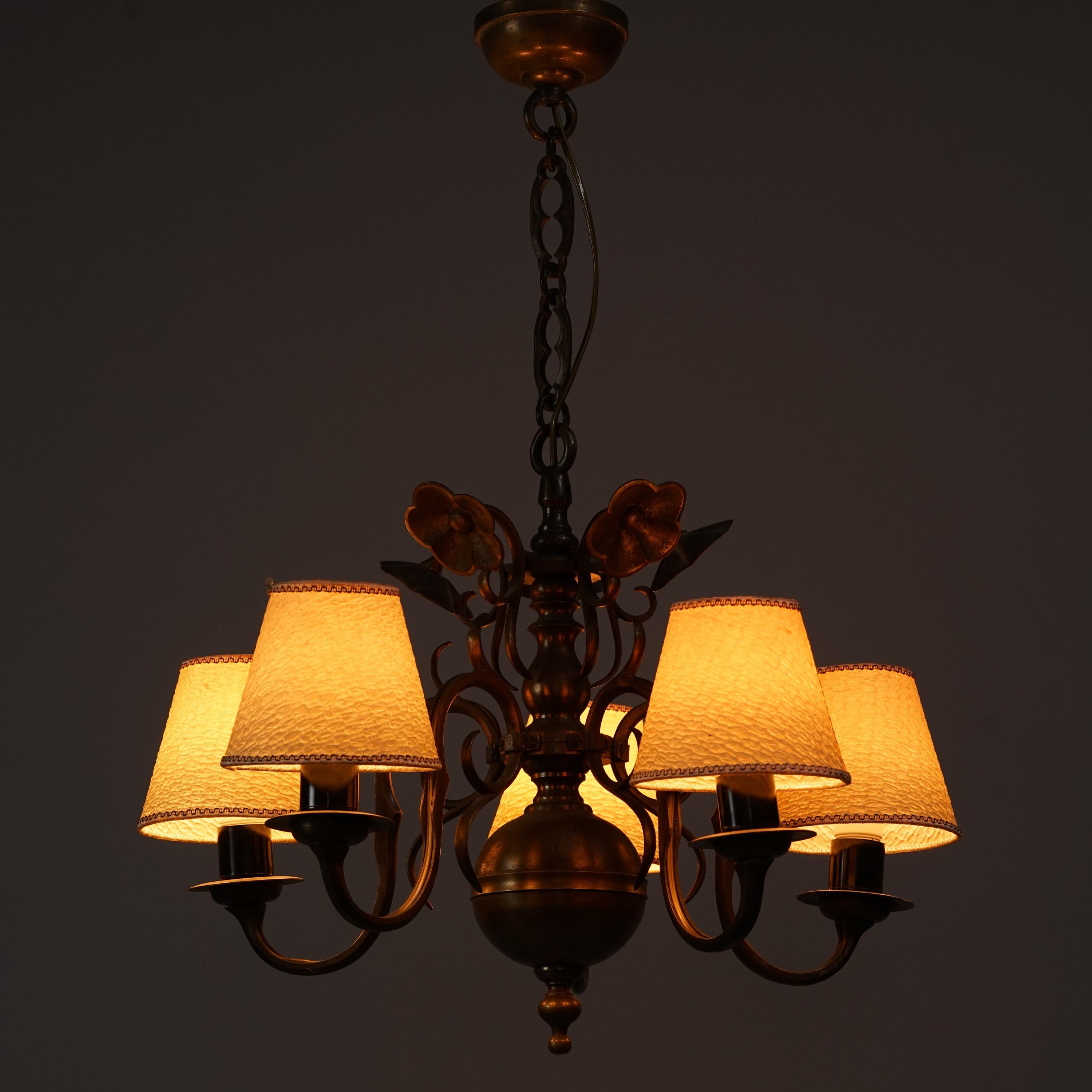 Rare Paavo Tynell Model 50488 Brass Chandelier for Taito Oy from the 1920/1930s For Sale 2