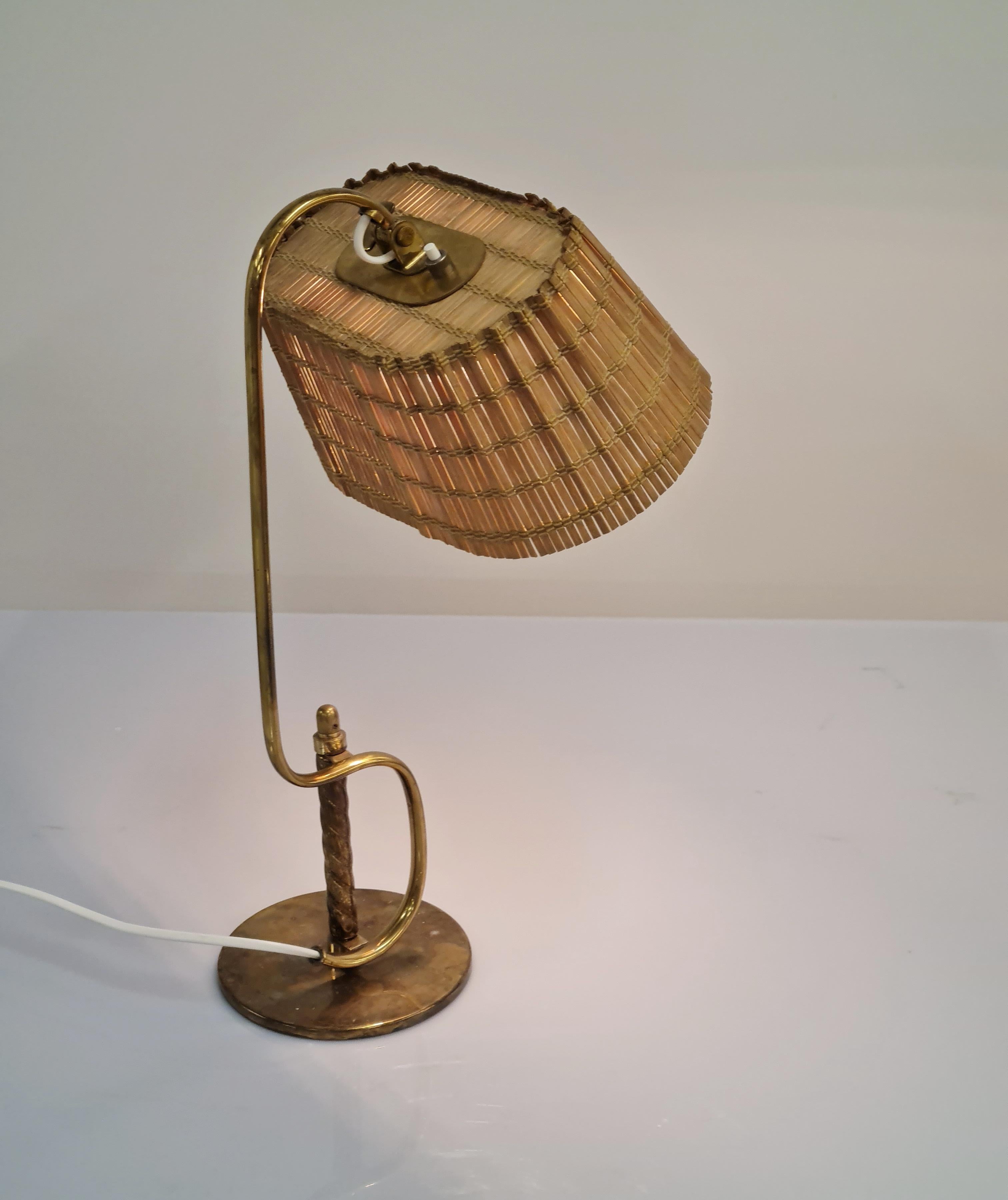 Rare lampe de bureau « S » de Paavo Tynell, modèle 9202, Taito, années 1940 en vente 8