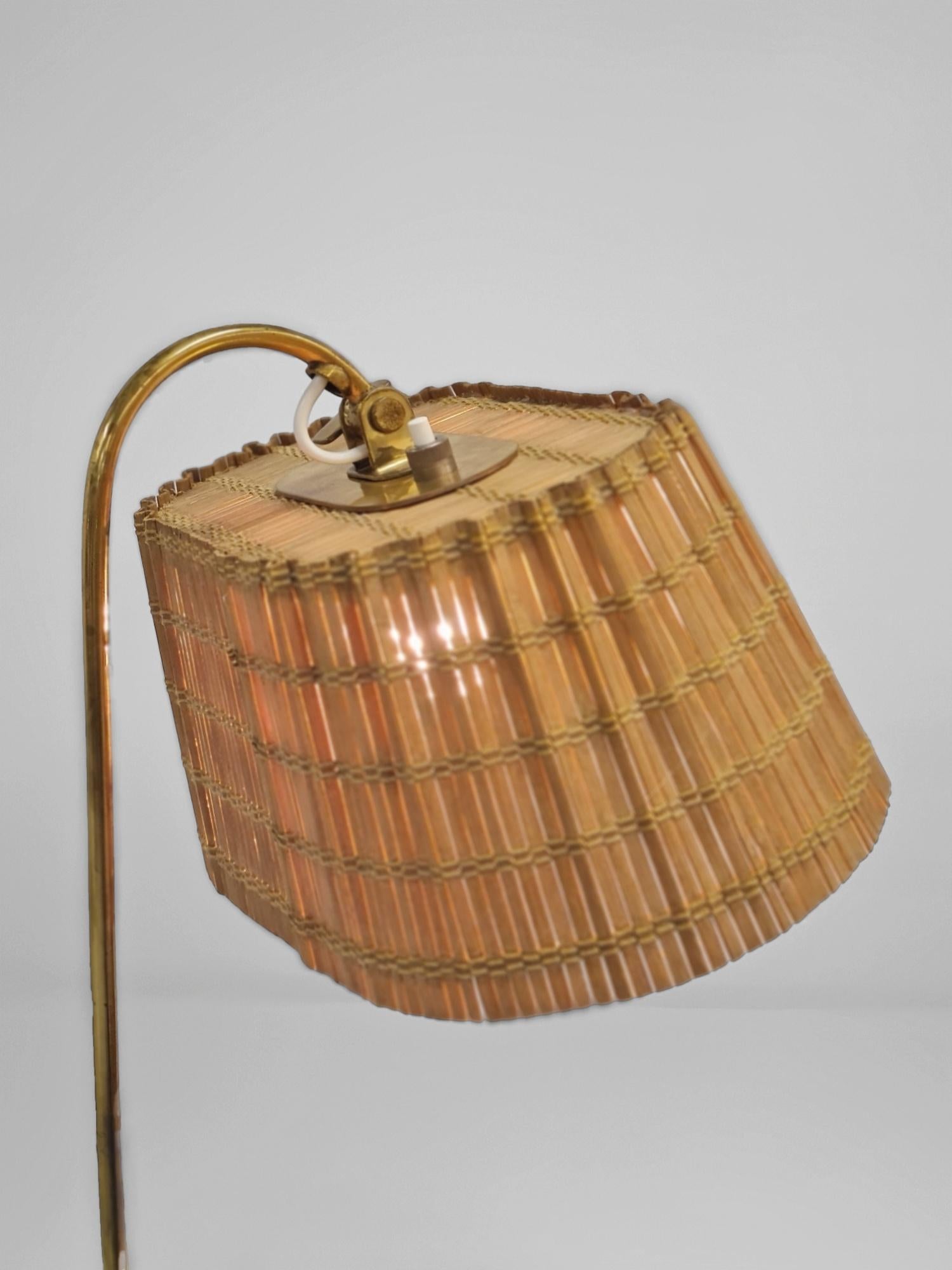 Milieu du XXe siècle Rare lampe de bureau « S » de Paavo Tynell, modèle 9202, Taito, années 1940 en vente