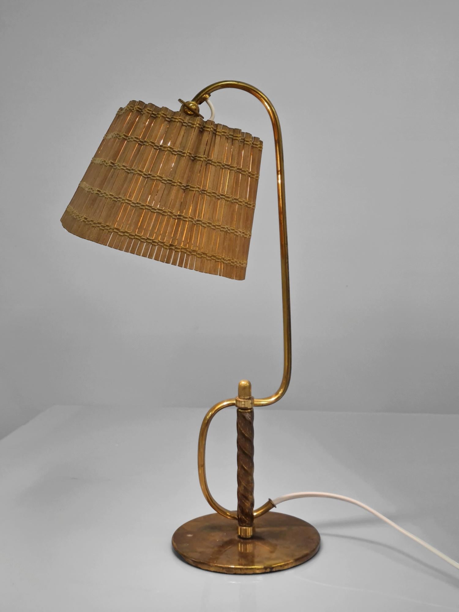 Rare lampe de bureau « S » de Paavo Tynell, modèle 9202, Taito, années 1940 en vente 2
