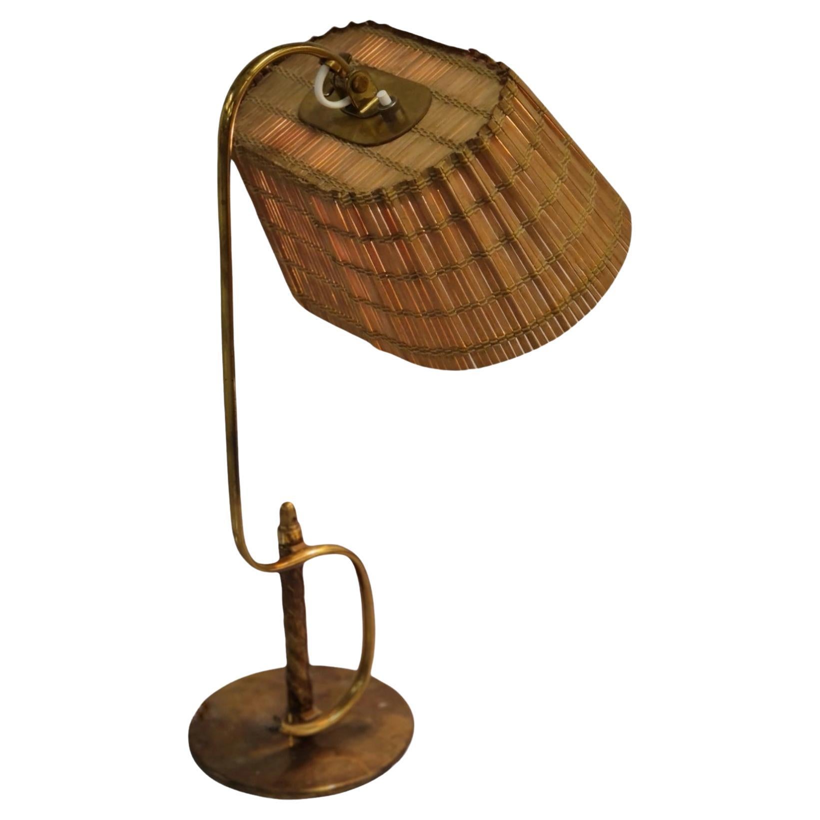 Seltene Paavo Tynell „S“ Tischlampe Modell 9202, Taito 1940er Jahre, selten