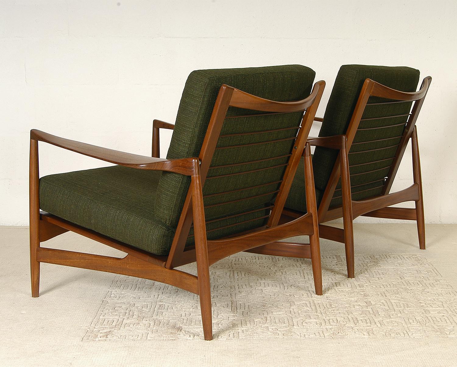 20ième siècle Paire de chaises longues en afrormosia Ib Kofod Larsen G Plan 
