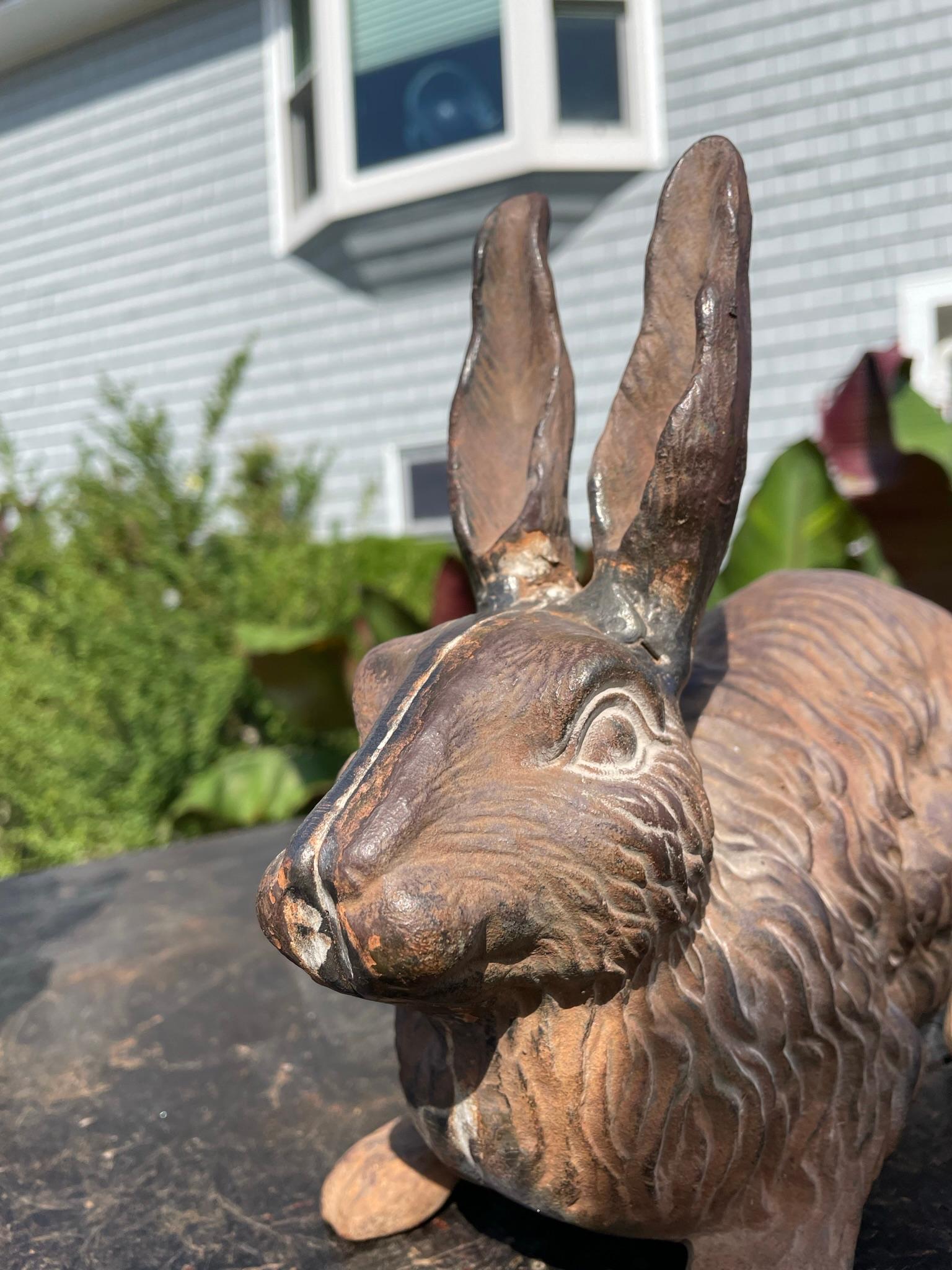 Rare Pair Antique Furry Garden Rabbits Usagi with Fine Details In Good Condition In South Burlington, VT