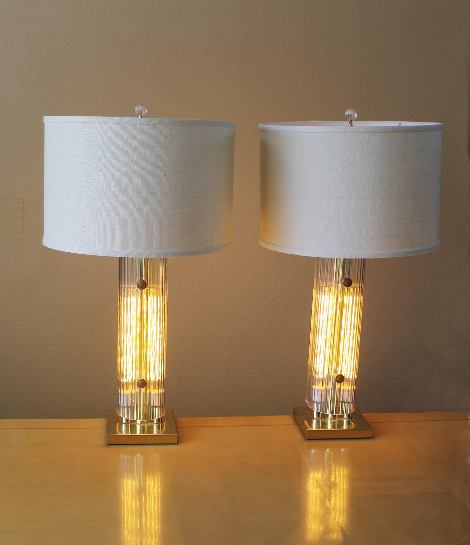 American Rare Pair! Art Deco Revival Lucite 3 Way Light up Base 1970s Decorator Lamps! For Sale