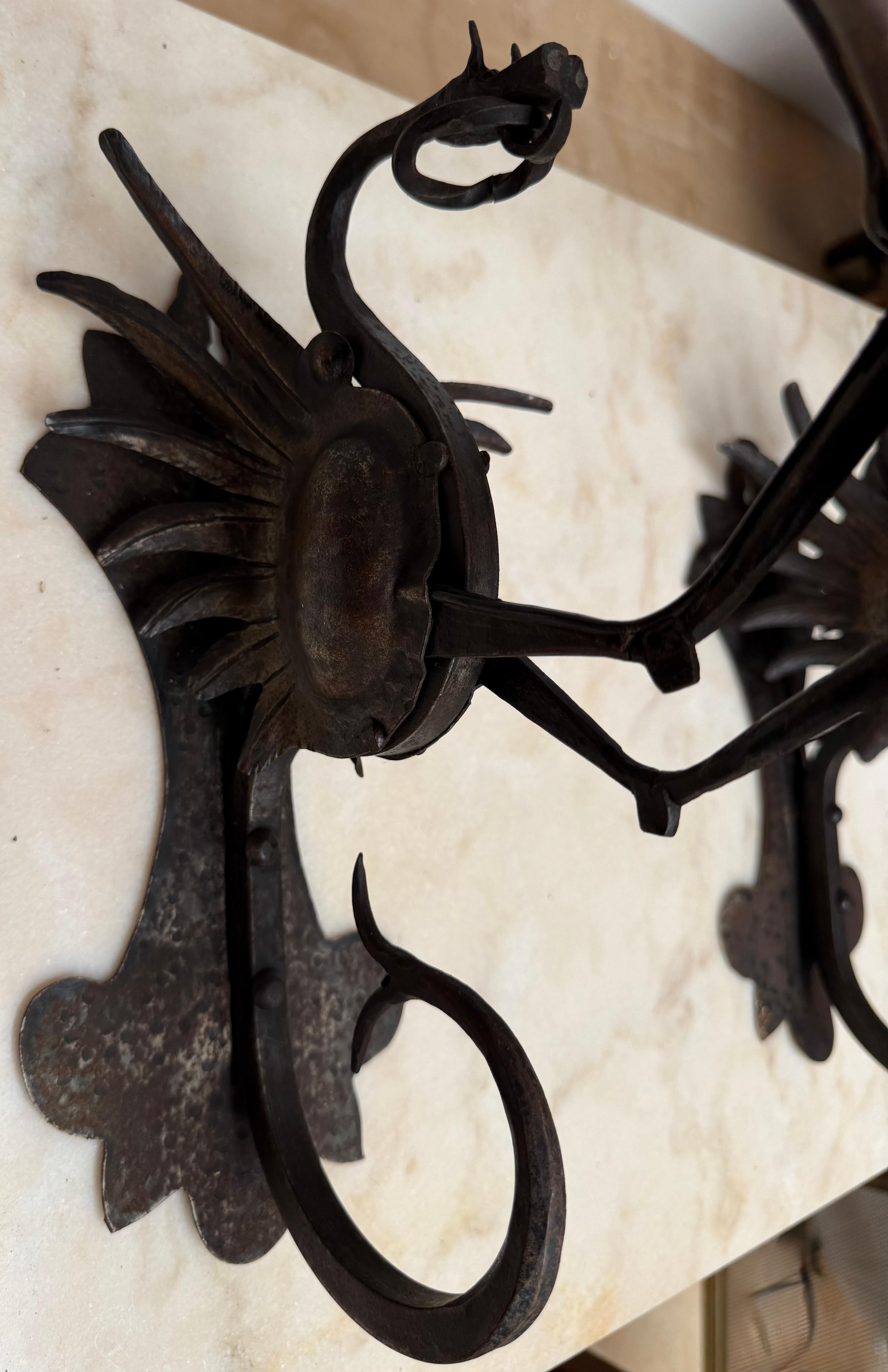 Rare Pair Artistic Design Hand Crafted Wrought Iron Dragon Wall Sconce Light in vendita 9