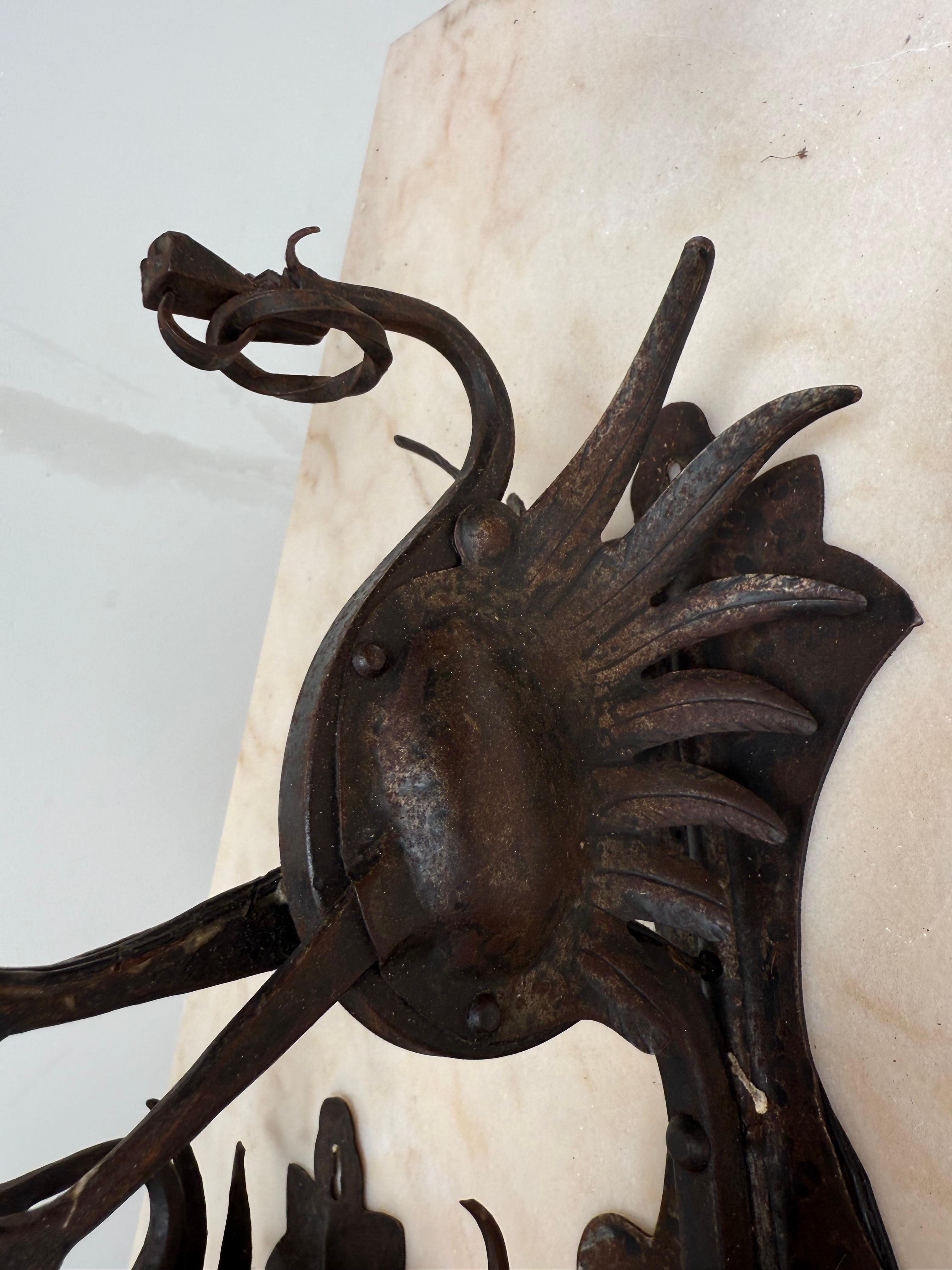 Fatto a mano Rare Pair Artistic Design Hand Crafted Wrought Iron Dragon Wall Sconce Light in vendita