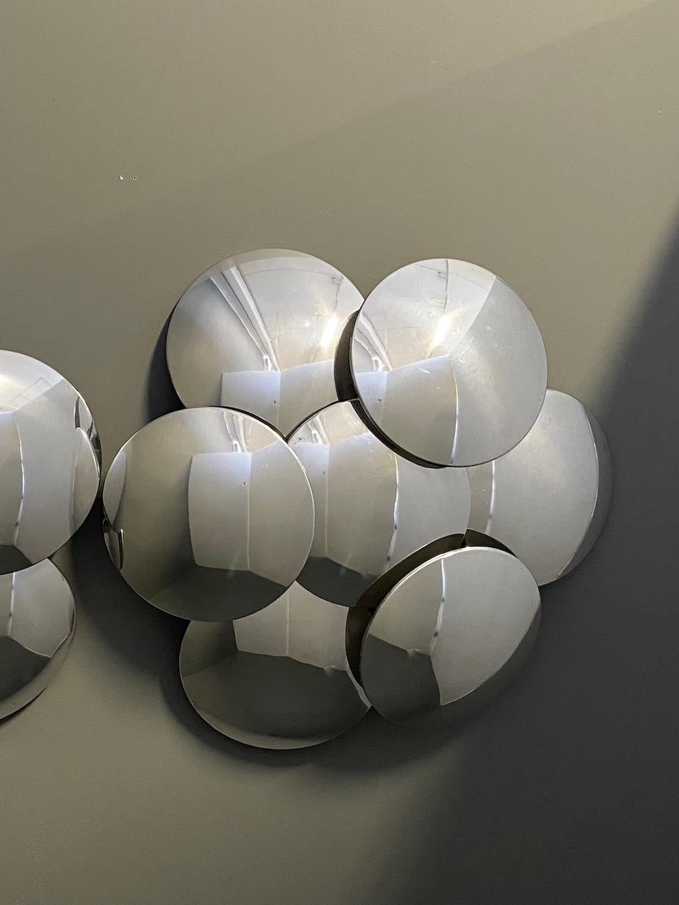Mid-Century Modern Rare Pair Big Reggiani Seven Convex Disc Wall Sconce, 1970s, Italy, Whit Label For Sale