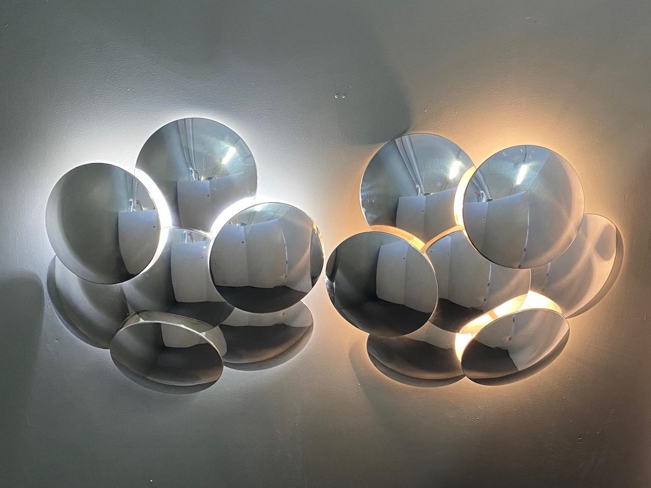 Aluminum Rare Pair Big Reggiani Seven Convex Disc Wall Sconce, 1970s, Italy, Whit Label For Sale