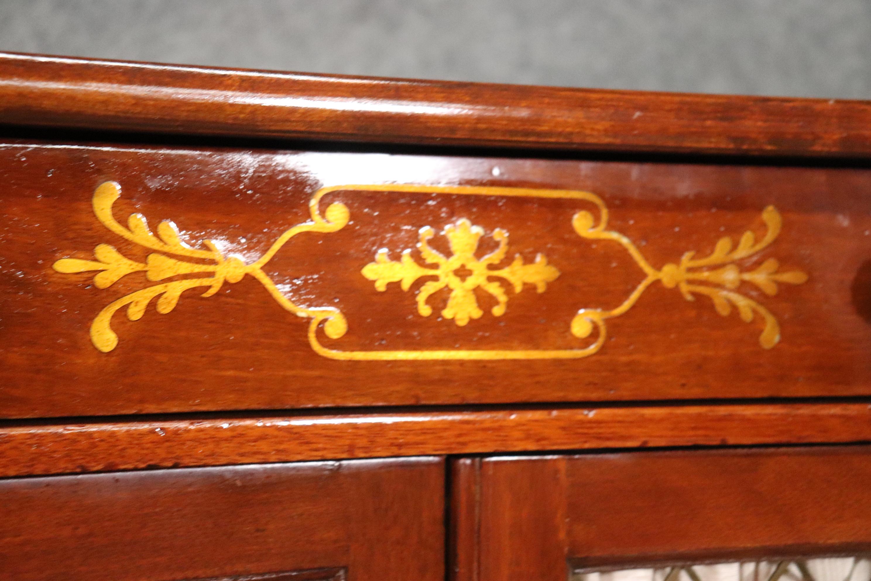 Rare Pair Brass Inlaid Mahogany English Regency Foyer Cabinets Commodes In Good Condition For Sale In Swedesboro, NJ