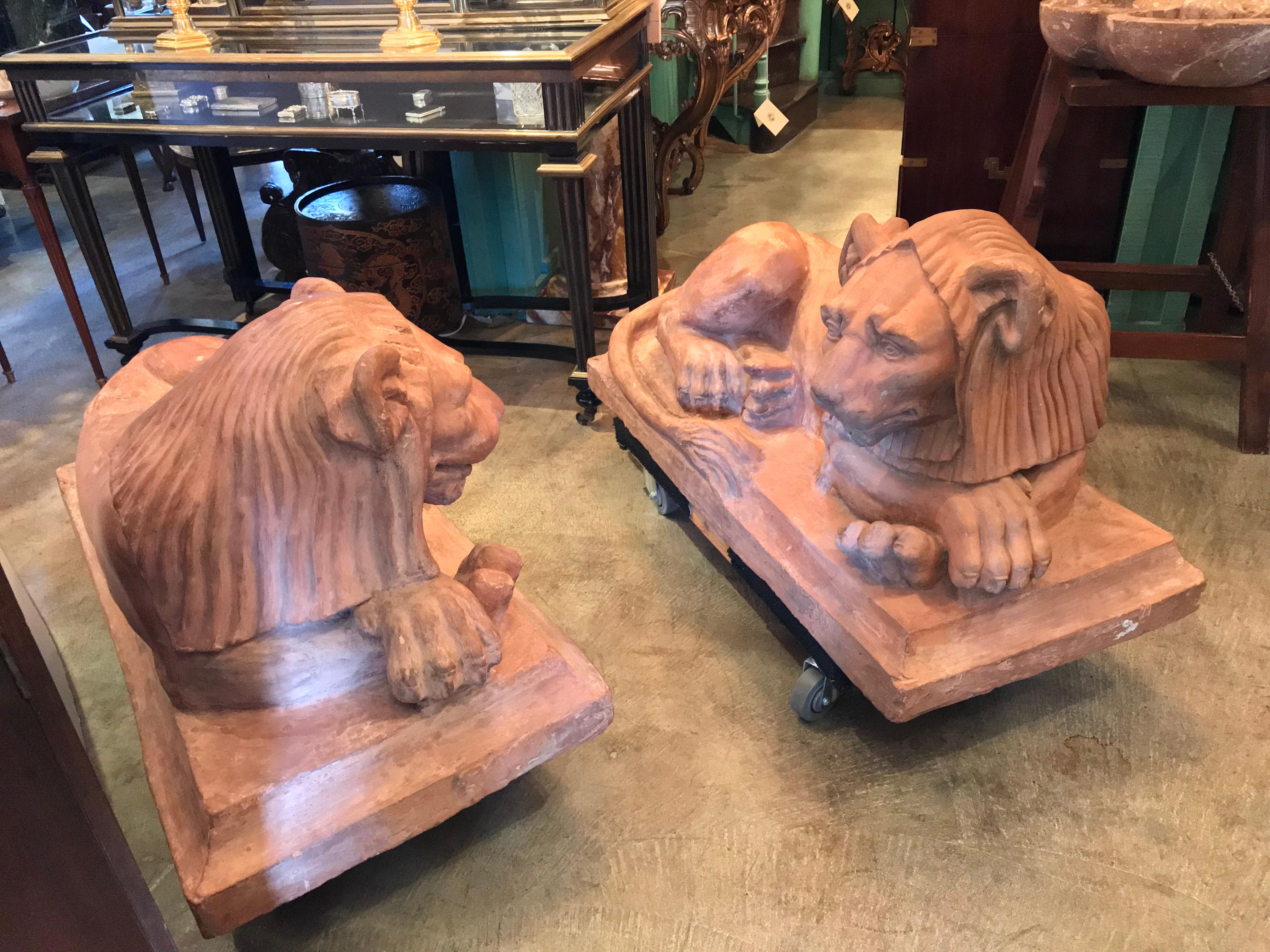 Carved Rare Pair French Retour D'egypt Terracotta Lions Sculptures Statues Los Angeles For Sale