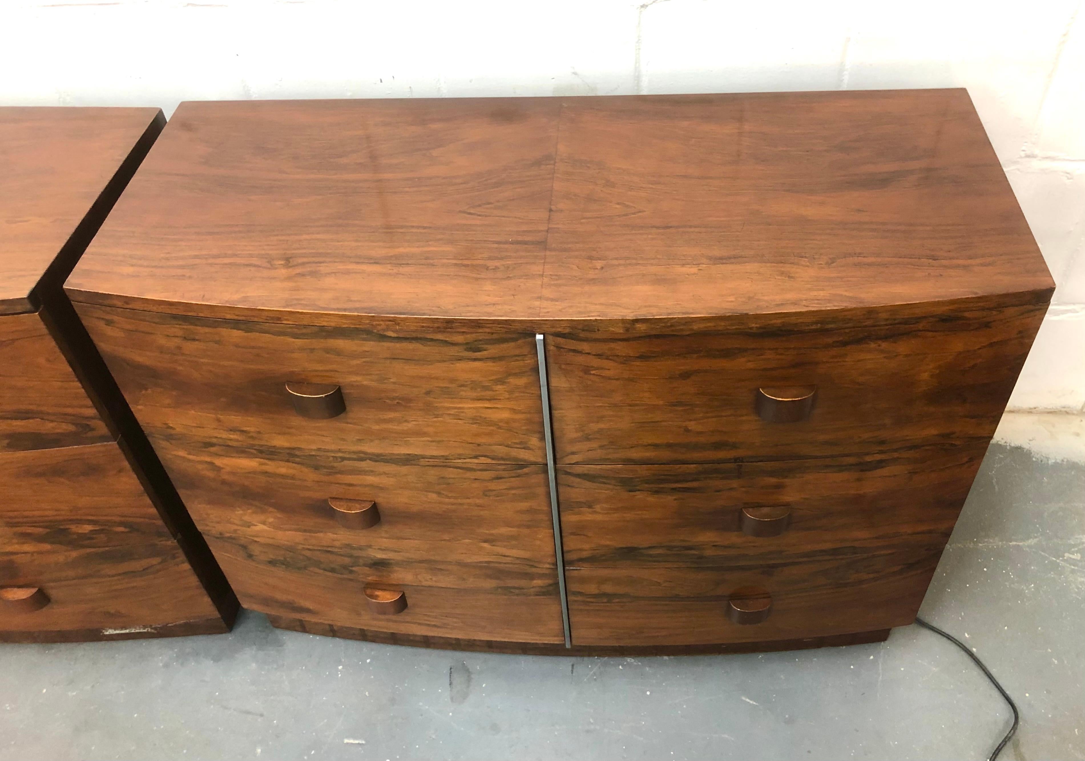 Paire rare Gilbert Rohde #3770 commodes à six tiroirs Bon état - En vente à Brooklyn, NY