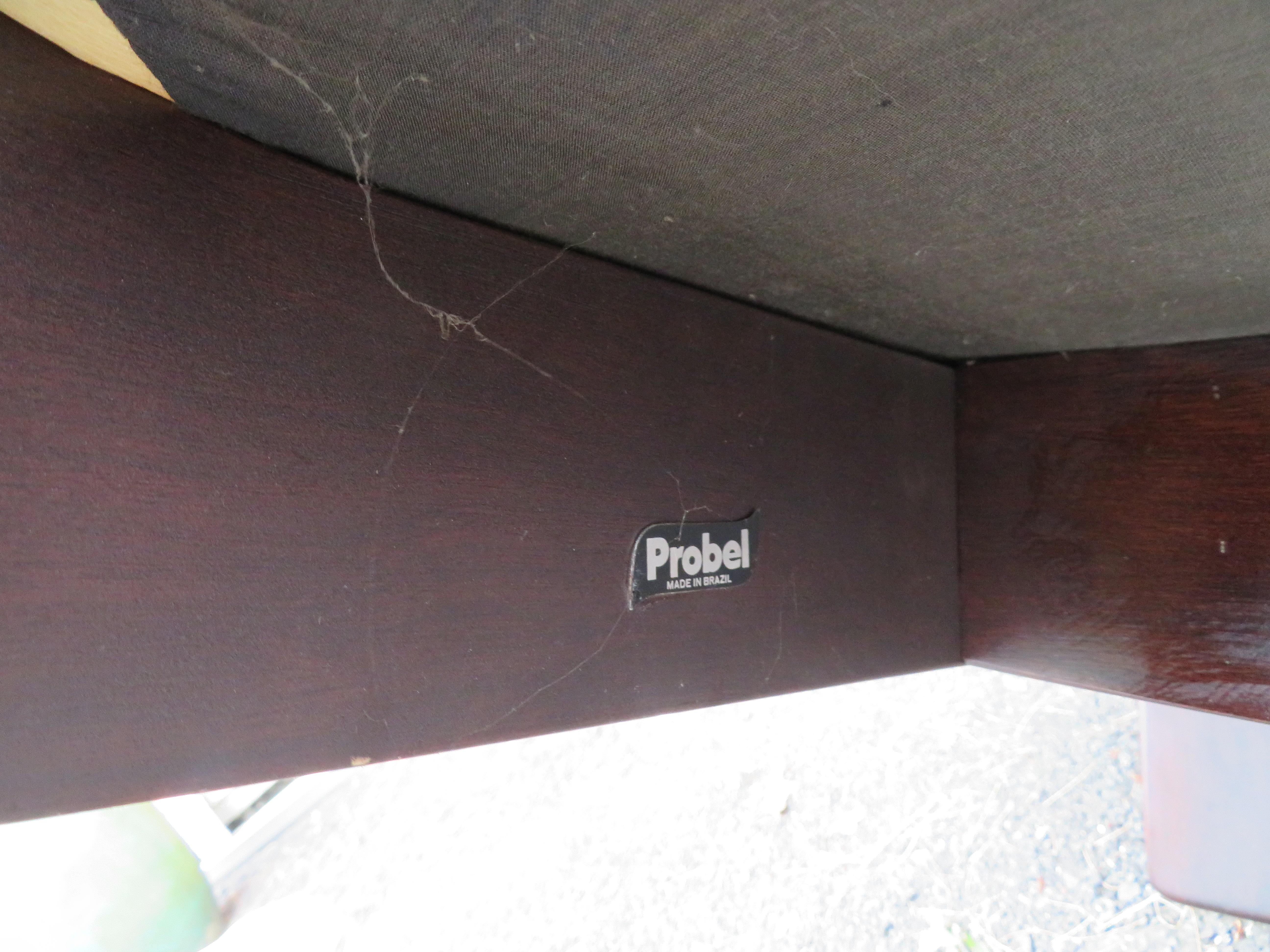 Rare paire de fauteuils de salon Jean Gillon en cuir de bois de rose, pouf et pouf Probel Brésil en vente 5
