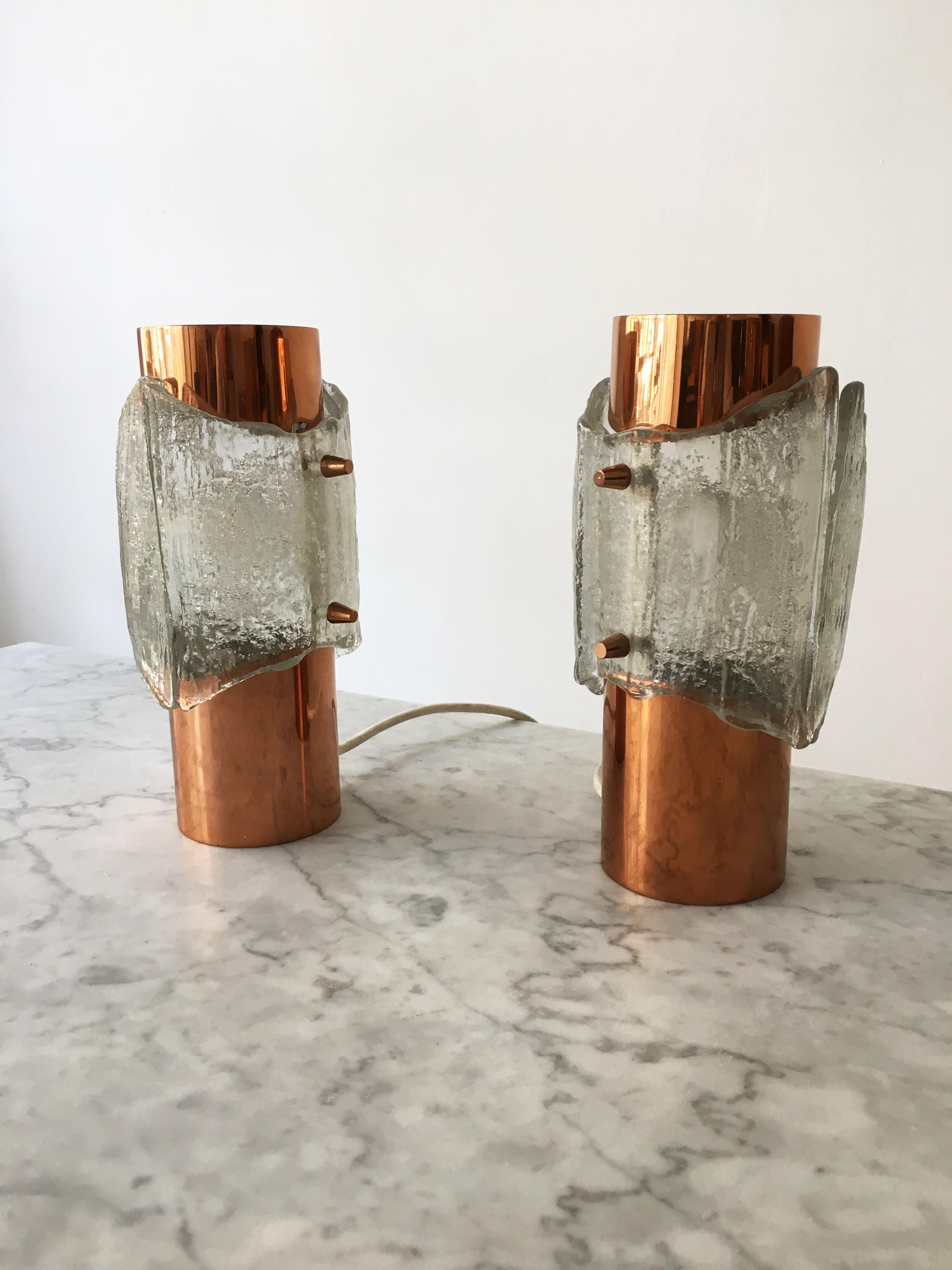 Rare Pair of Kalmar Copper and Textured Glass Midcentury Table Lamps, 1960s im Zustand „Gut“ im Angebot in Vienna, Vienna