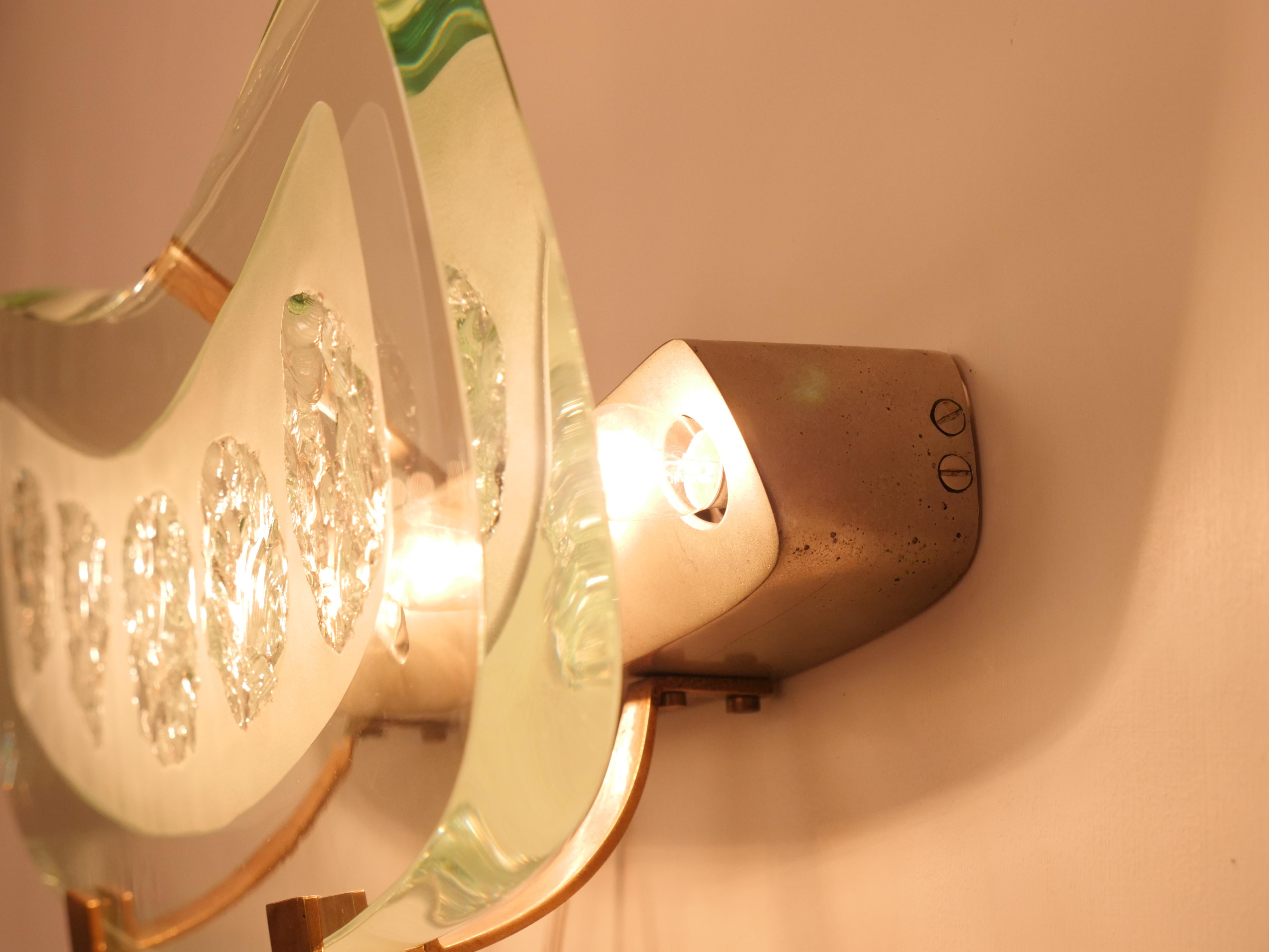 Rare pair Max Ingrand wall lights Model 1598. Italy c1956 For Sale 3