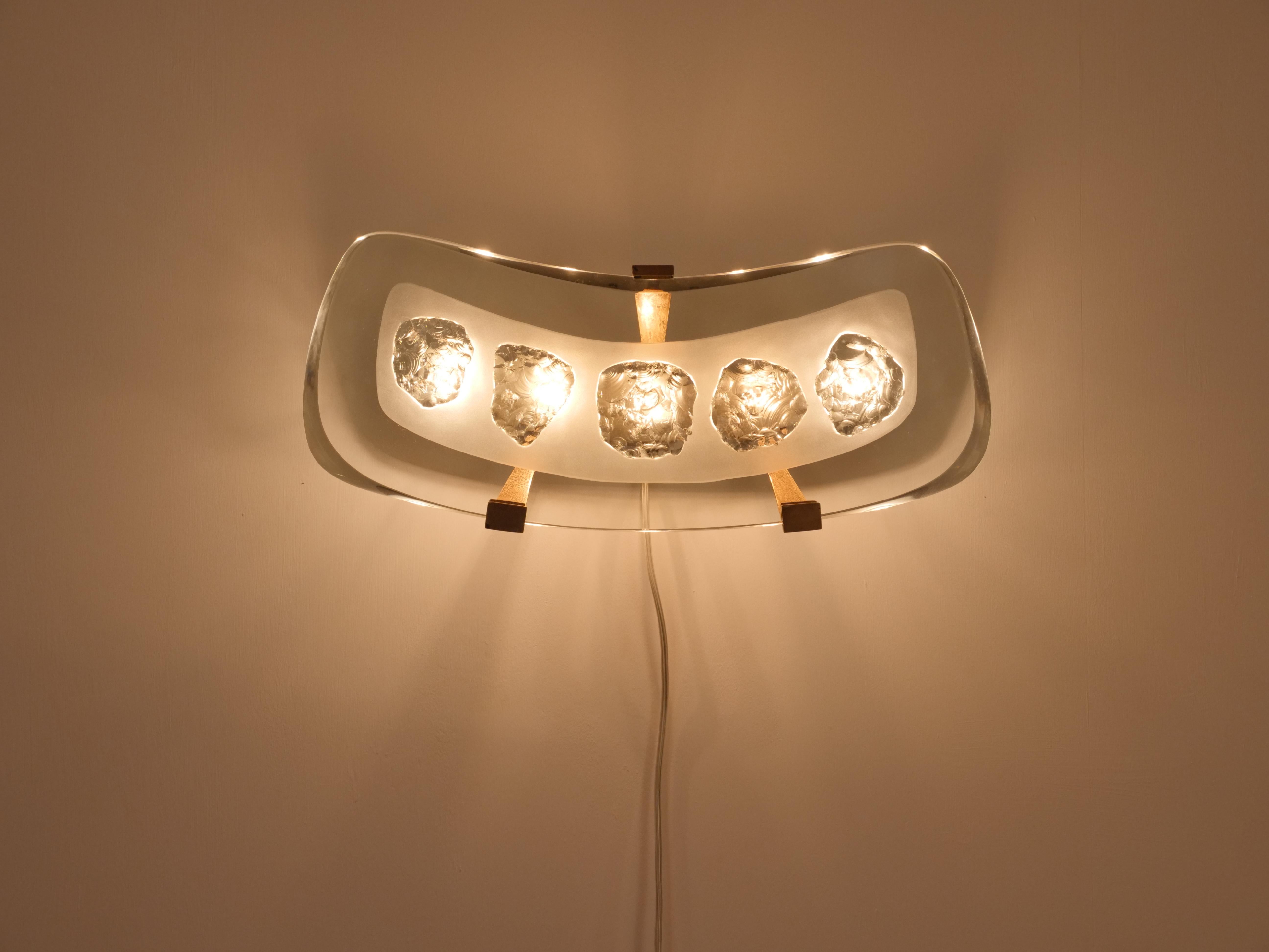 Italian Rare pair Max Ingrand wall lights Model 1598. Italy c1956 For Sale