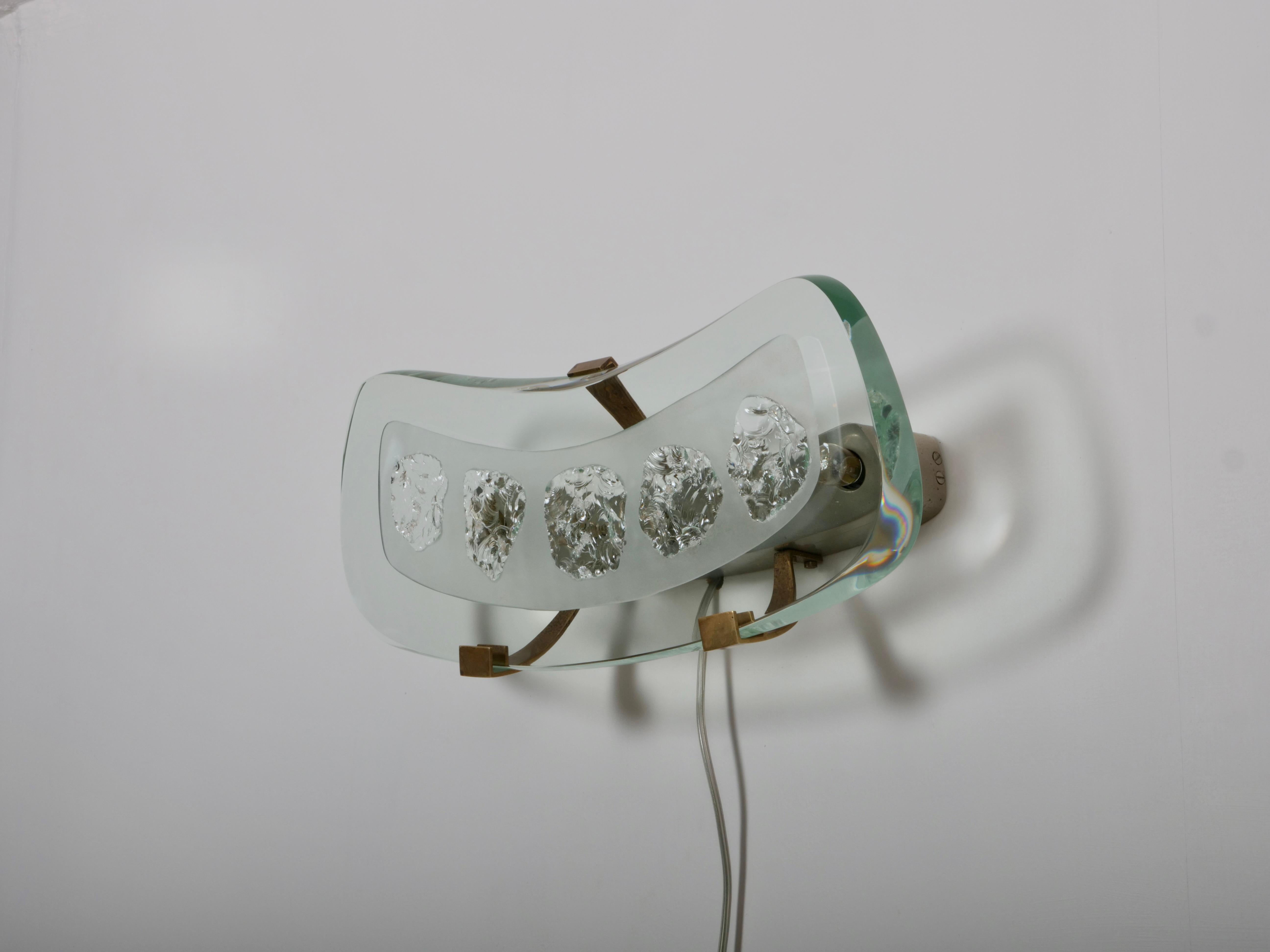 Rare pair Max Ingrand wall lights Model 1598. Italy c1956 For Sale 2