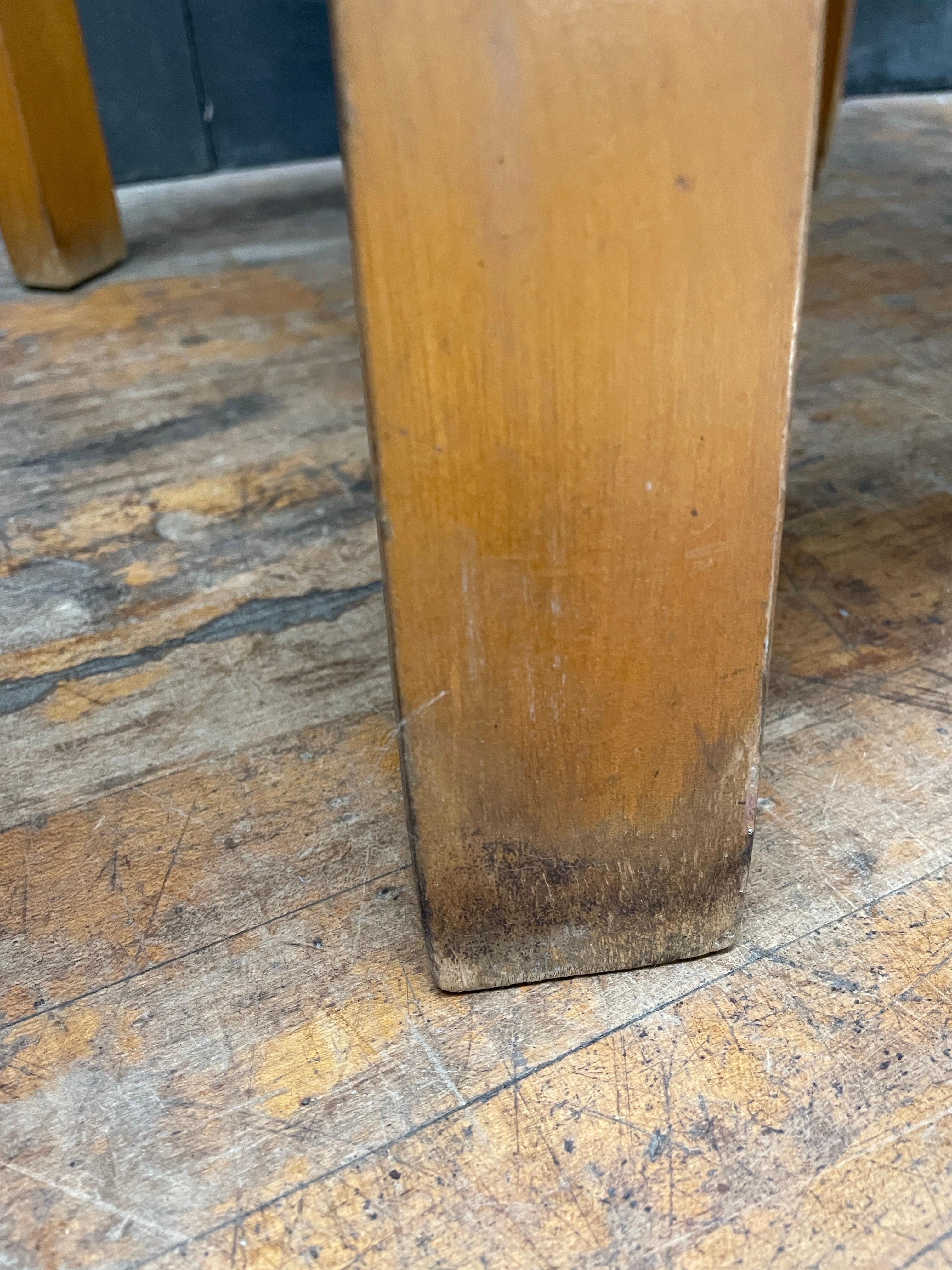 Raro par de sillas de comedor Nº 62 de Alvar Aalto para Finsven, Finlandia c.1934 en venta 6