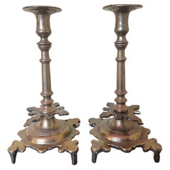 Rare paire de chandeliers Renaissance en bronze du XVIe siècle provenant de Bohemia