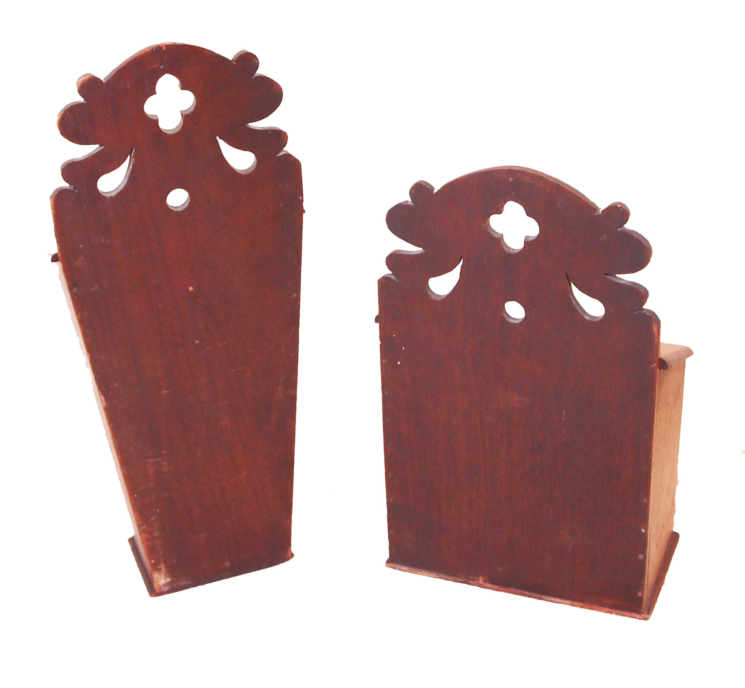 Rare Pair of 18th Century Georgian Mahogany Wall Hanging Boxes For Sale 2