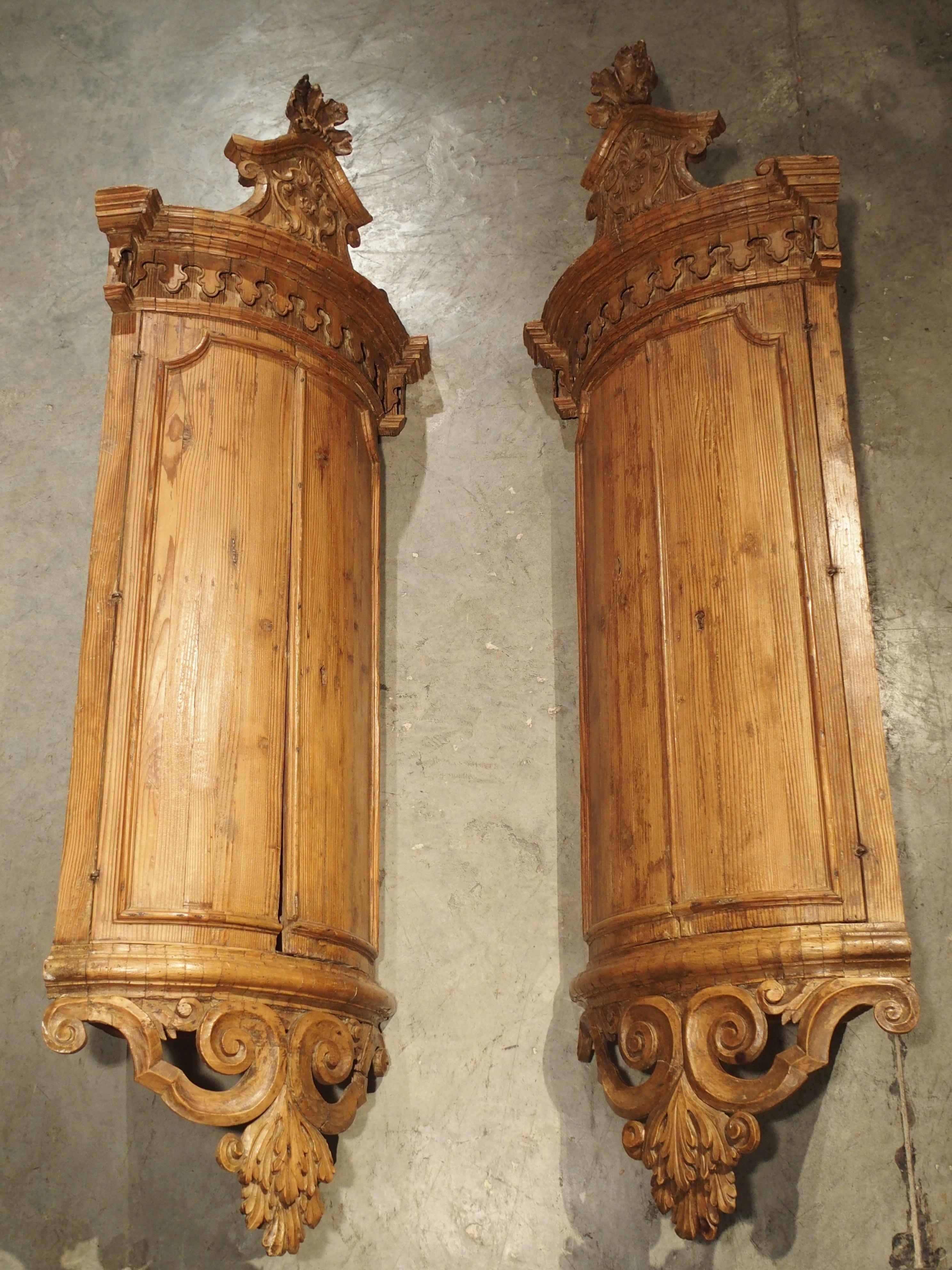 Rare Pair of 18th Century Hanging Corner Cupboards from Napoli, Italy 12