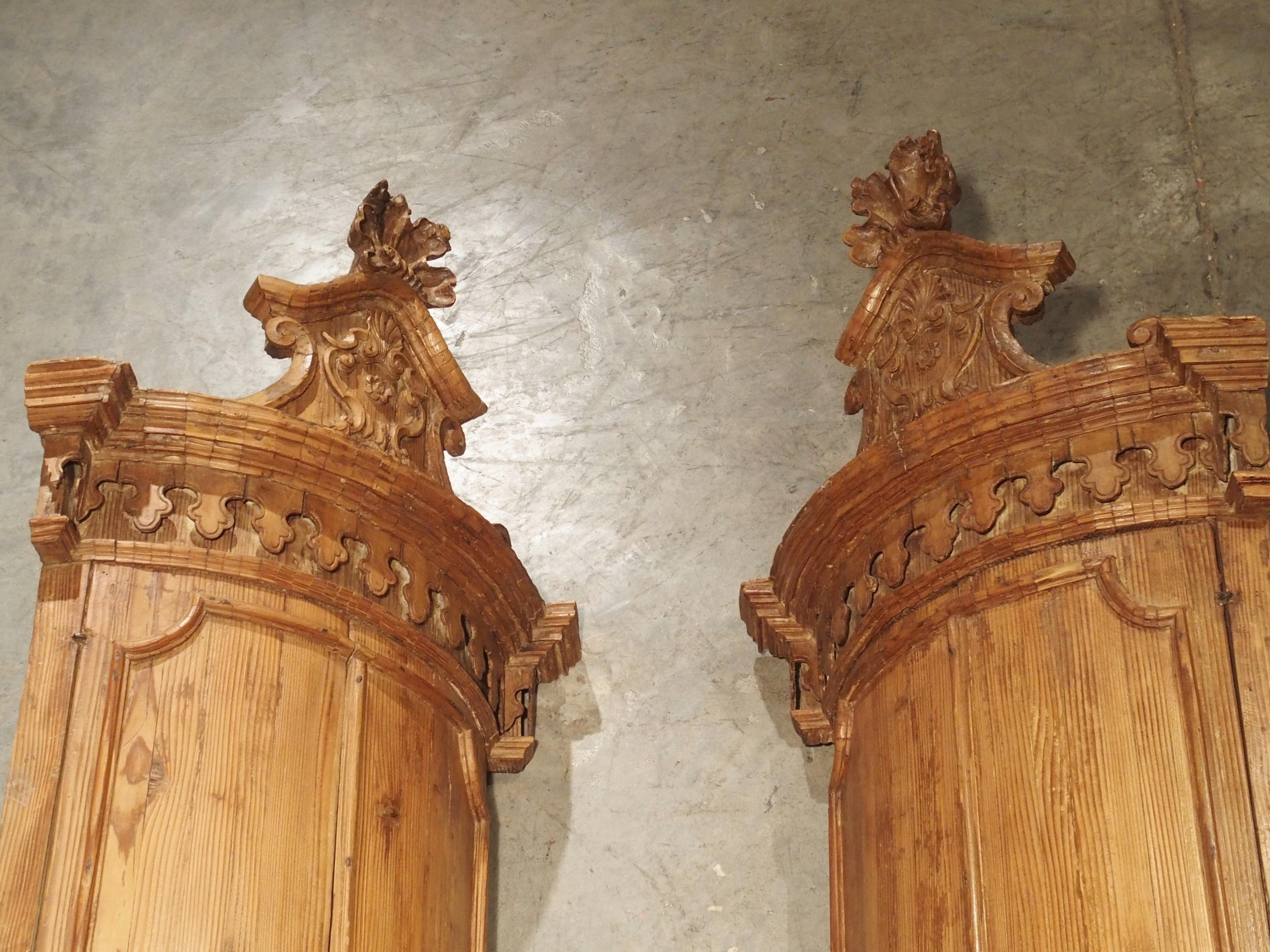 Rare Pair of 18th Century Hanging Corner Cupboards from Napoli, Italy 13