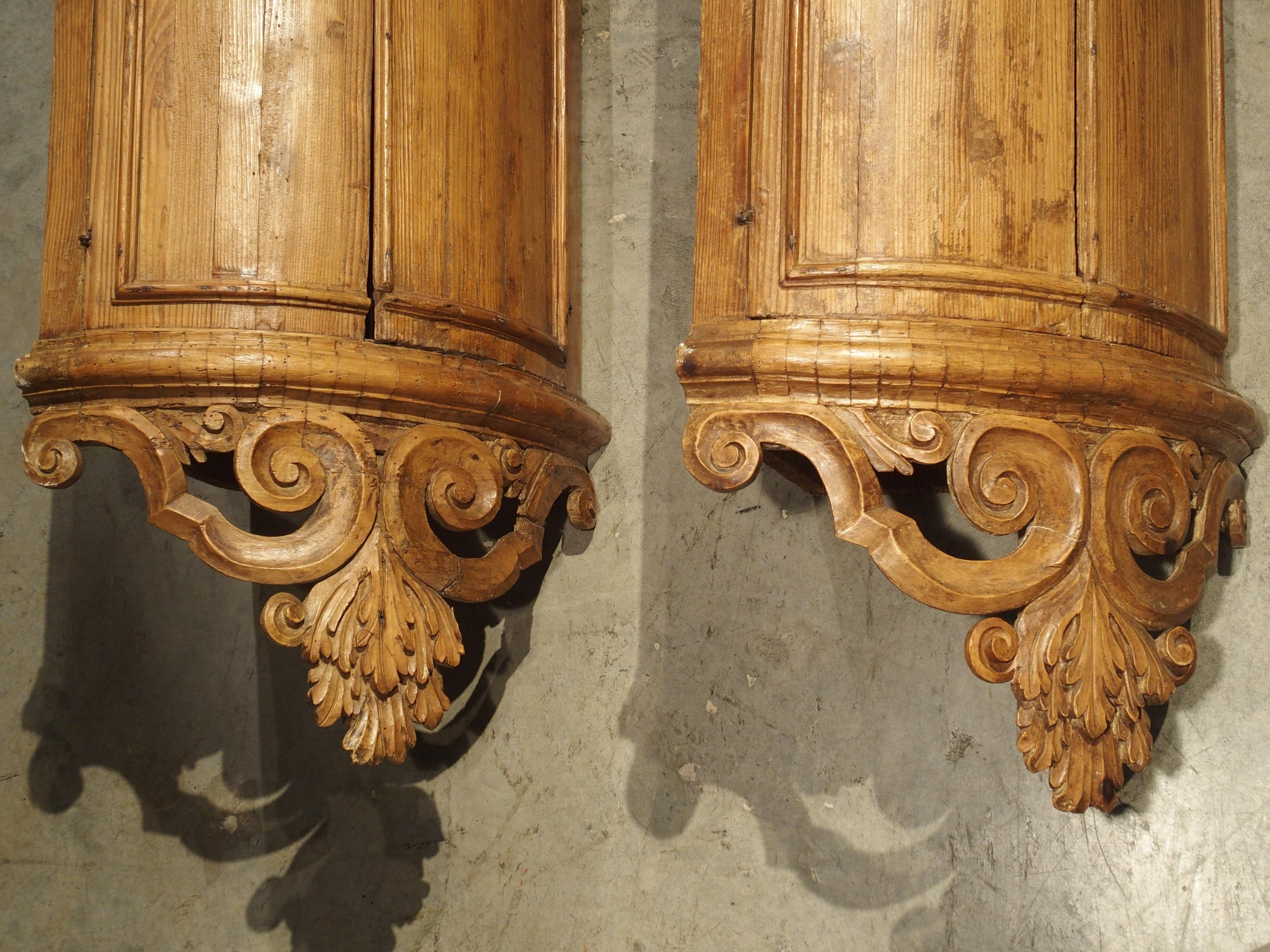 Italian Rare Pair of 18th Century Hanging Corner Cupboards from Napoli, Italy