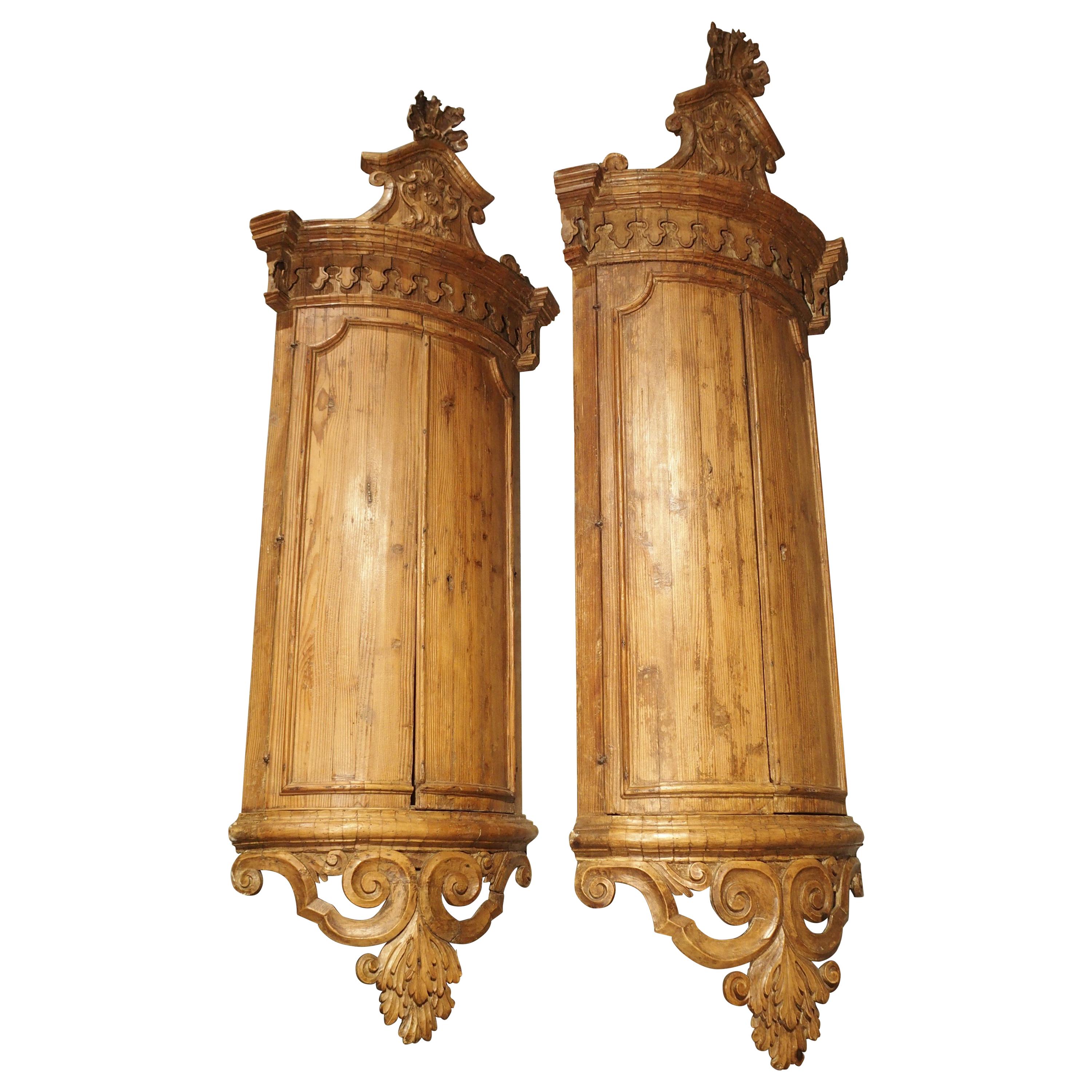Rare Pair of 18th Century Hanging Corner Cupboards from Napoli, Italy