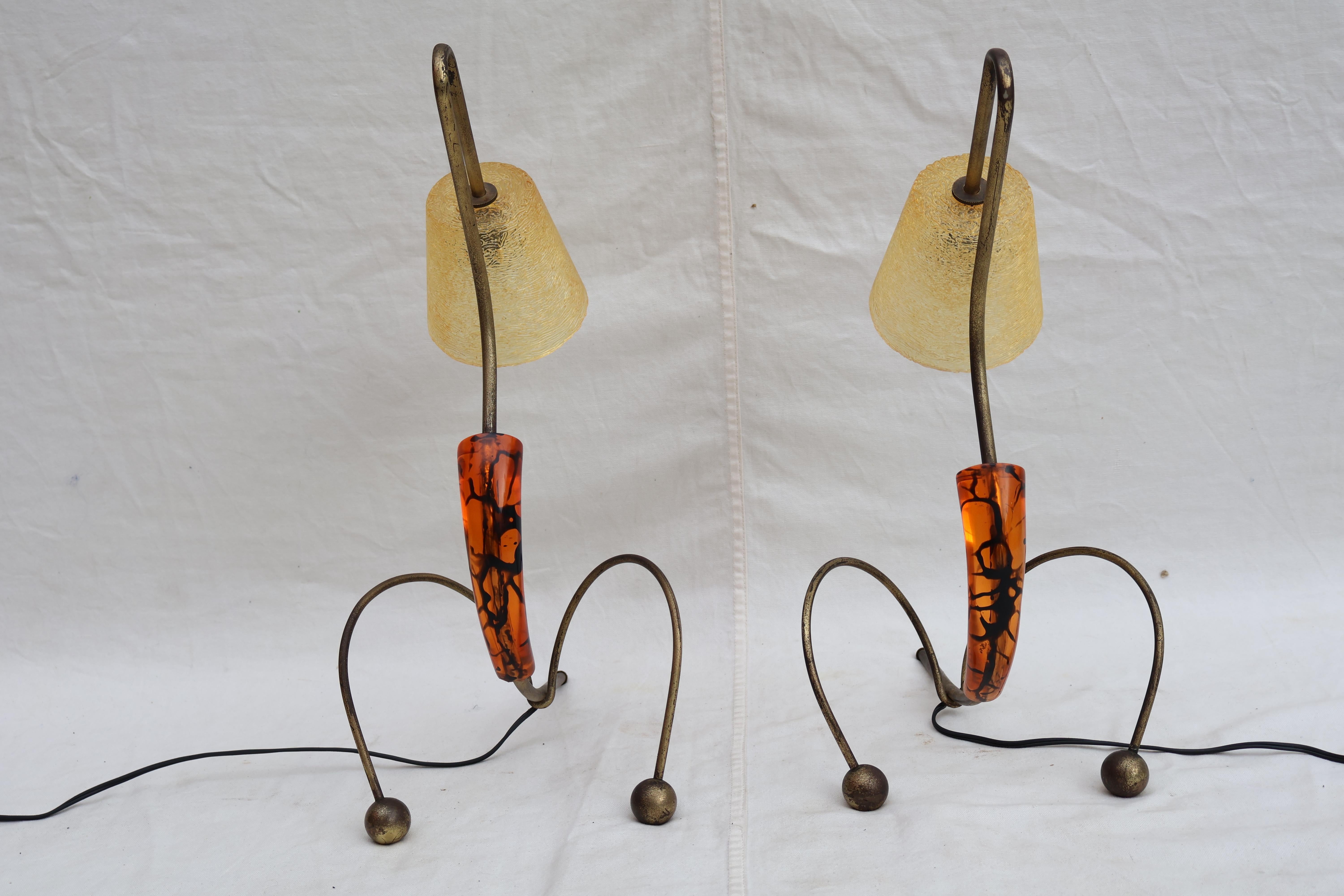 Metallo Rare pair of 1950's table lamps in vendita