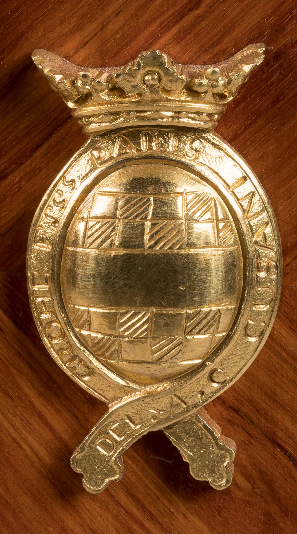 Raro par de armarios del siglo XIX de Grohé con noble procedencia italiana en venta 3