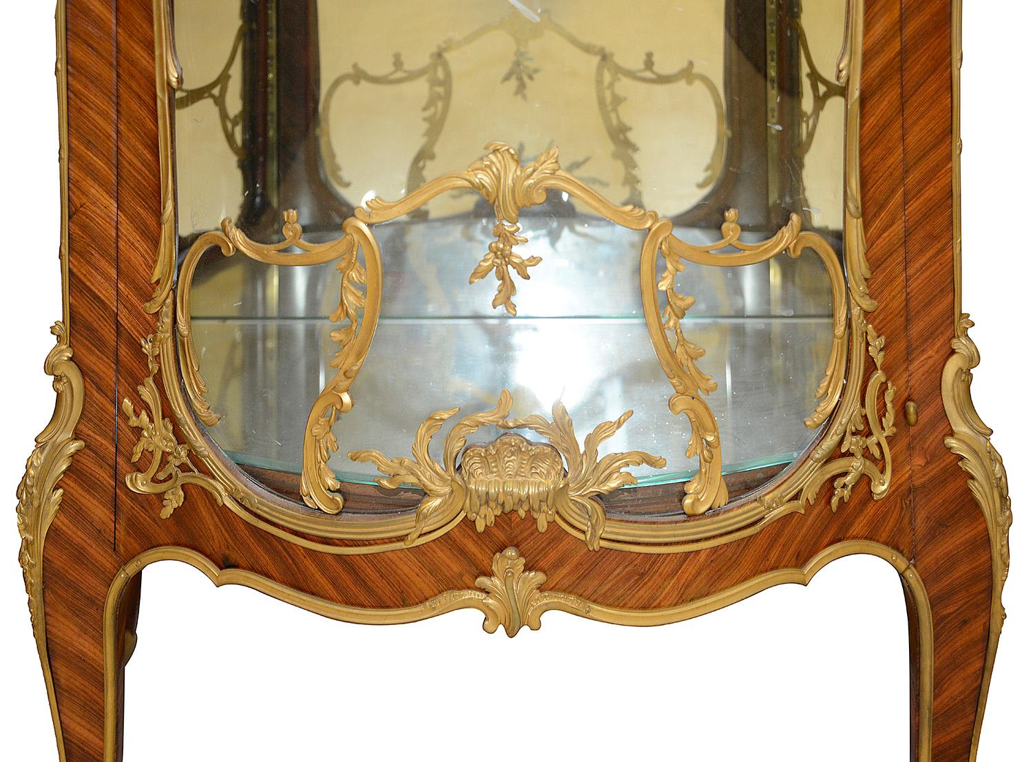 Rare Pair of 19th Century Vitrines by Francois Linke In Good Condition For Sale In Brighton, Sussex