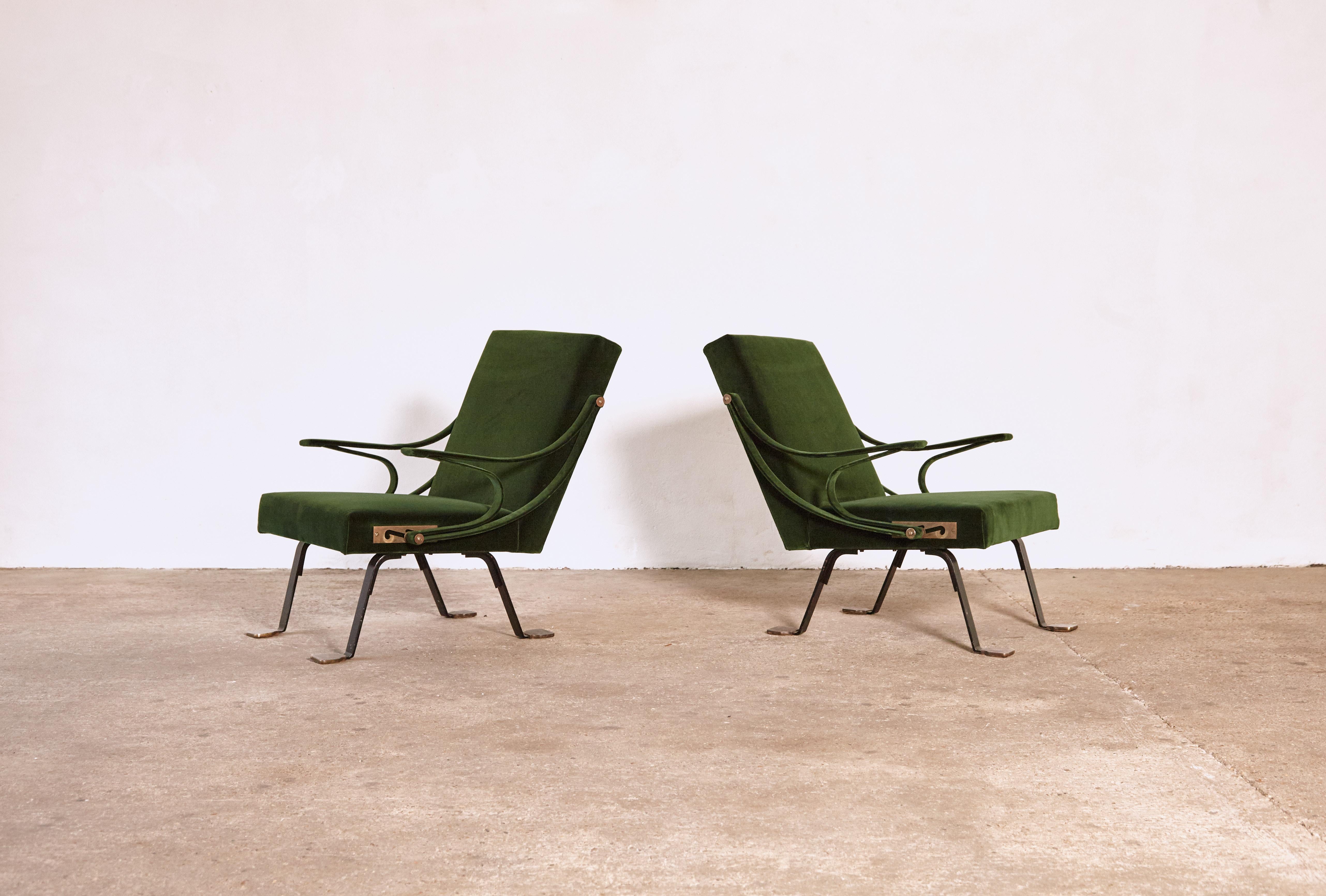 Italian Rare Pair of 1st Edition Ignazio Gardella Reclining Digamma Chairs, 1960s, Italy