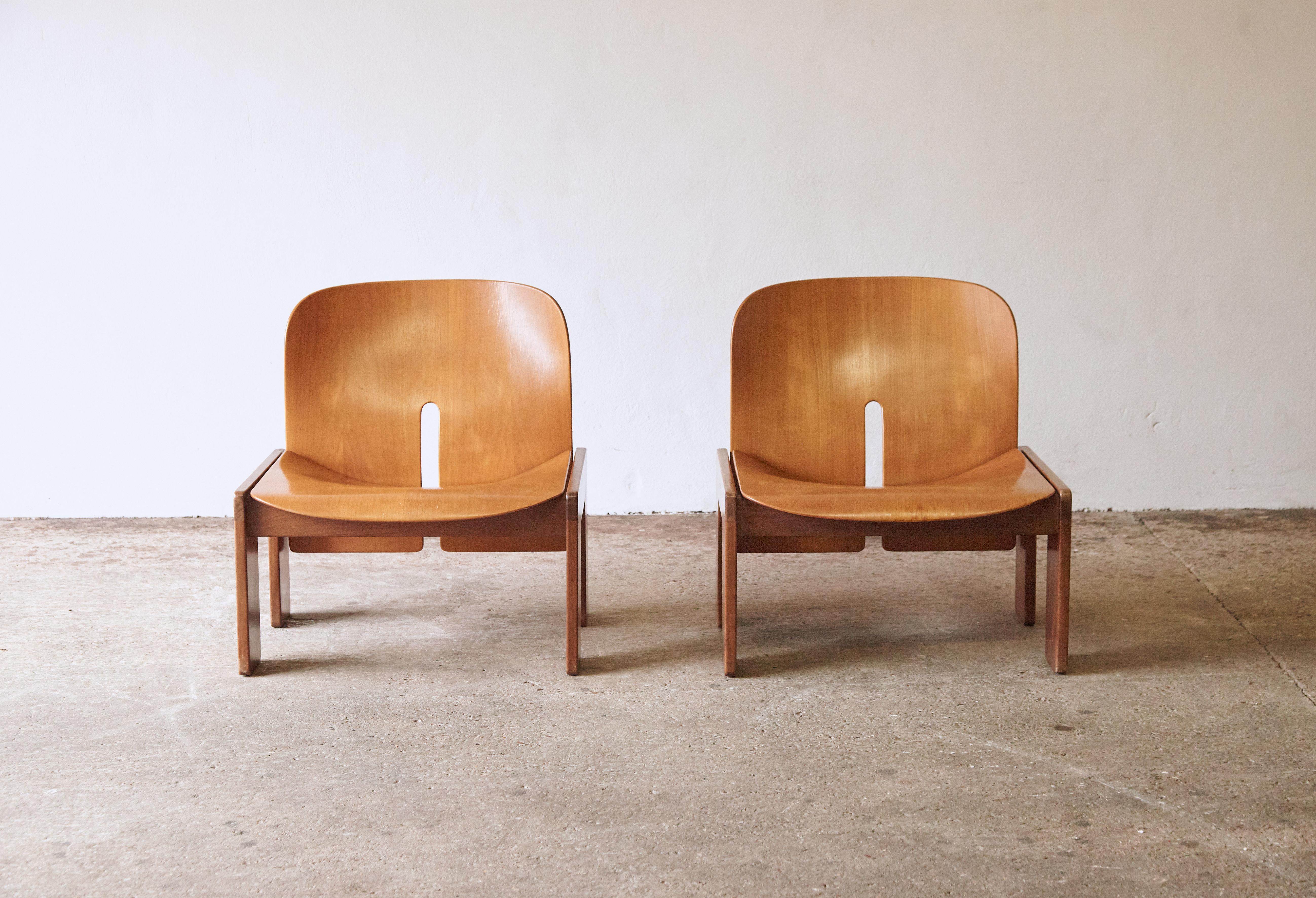 Italian Rare Pair of Afra & Tobia Scarpa 925 Lounge Chairs, Cassina, Italy, 1960s