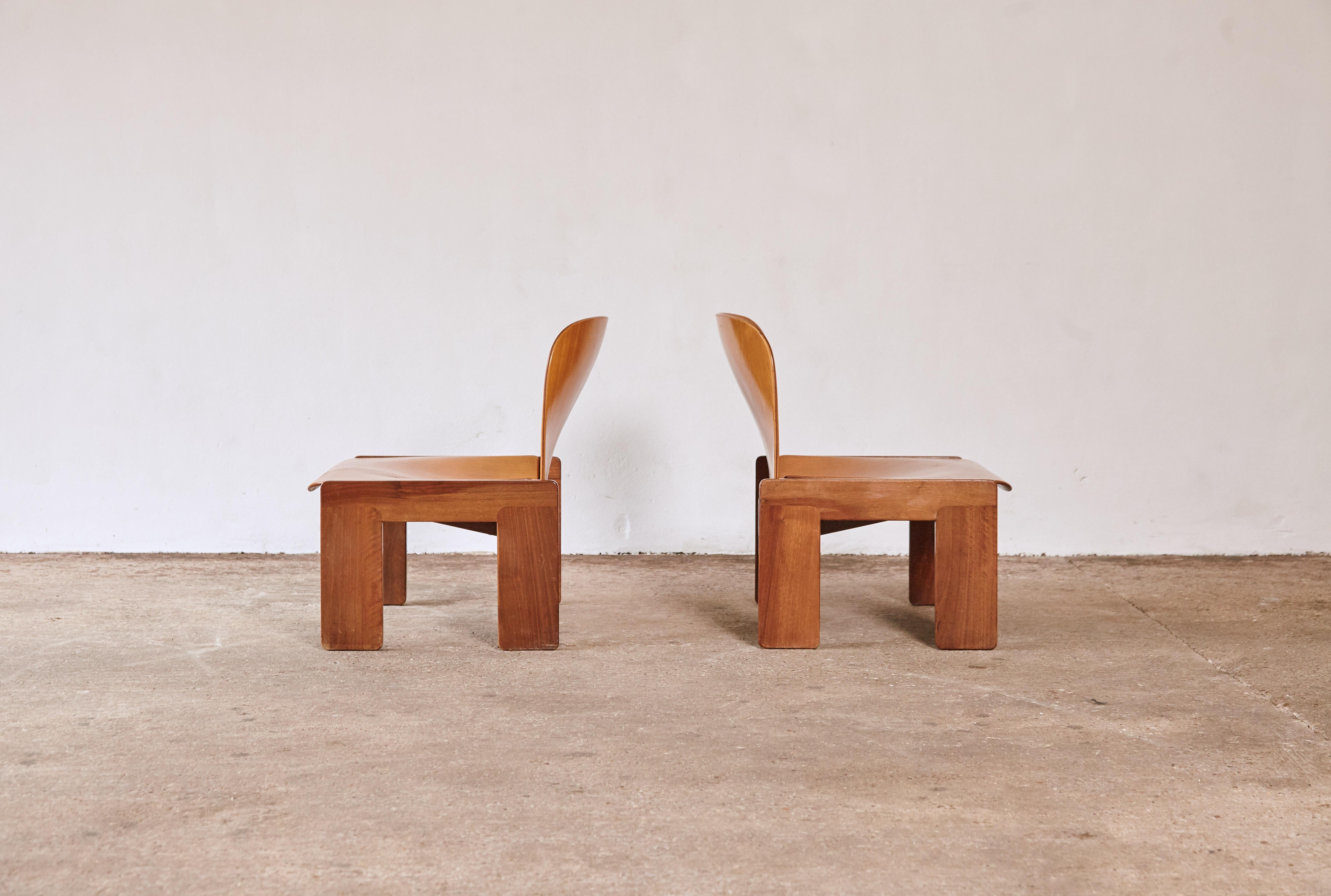 Bentwood Rare Pair of Afra & Tobia Scarpa 925 Lounge Chairs, Cassina, Italy, 1960s