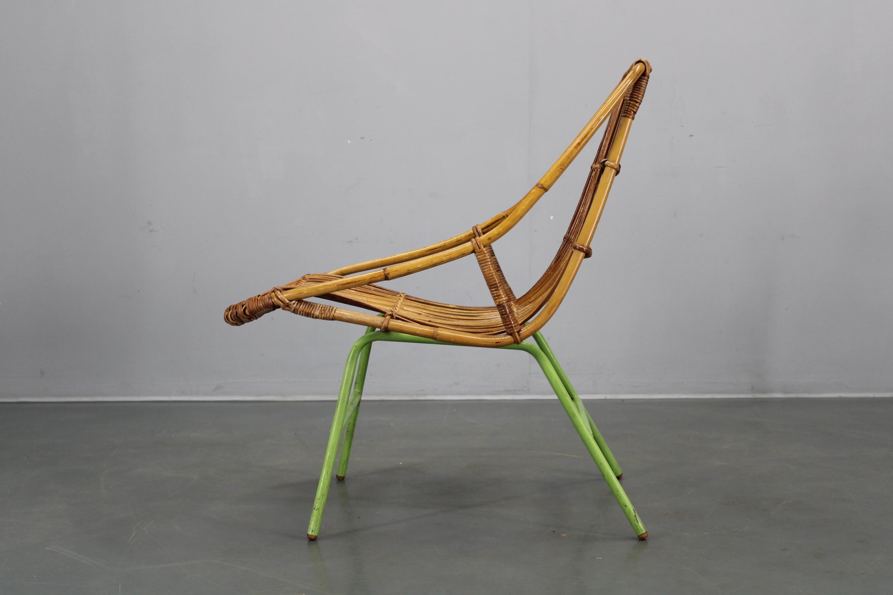 Raro par de sillones de ratán Alan Fuchs para ULUV, Checoslovaquia, años 60 en venta 6