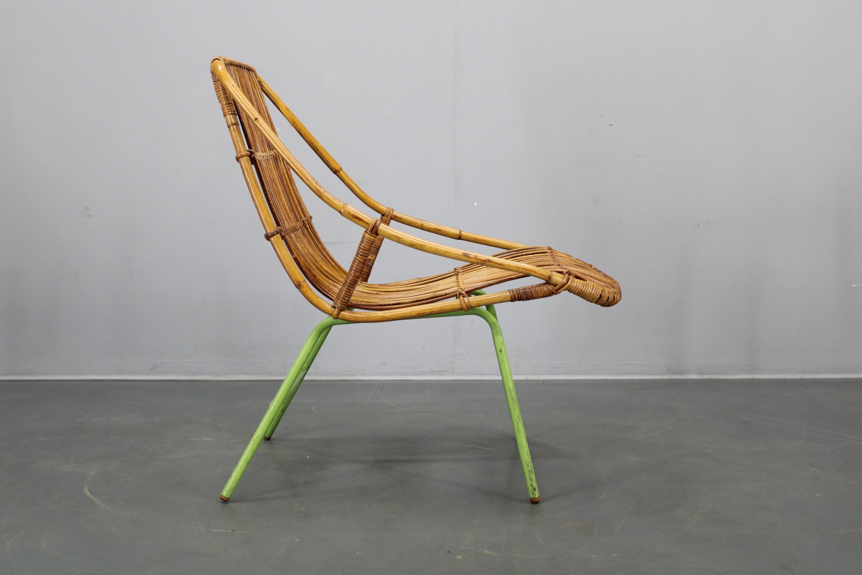 Raro par de sillones de ratán Alan Fuchs para ULUV, Checoslovaquia, años 60 en venta 8