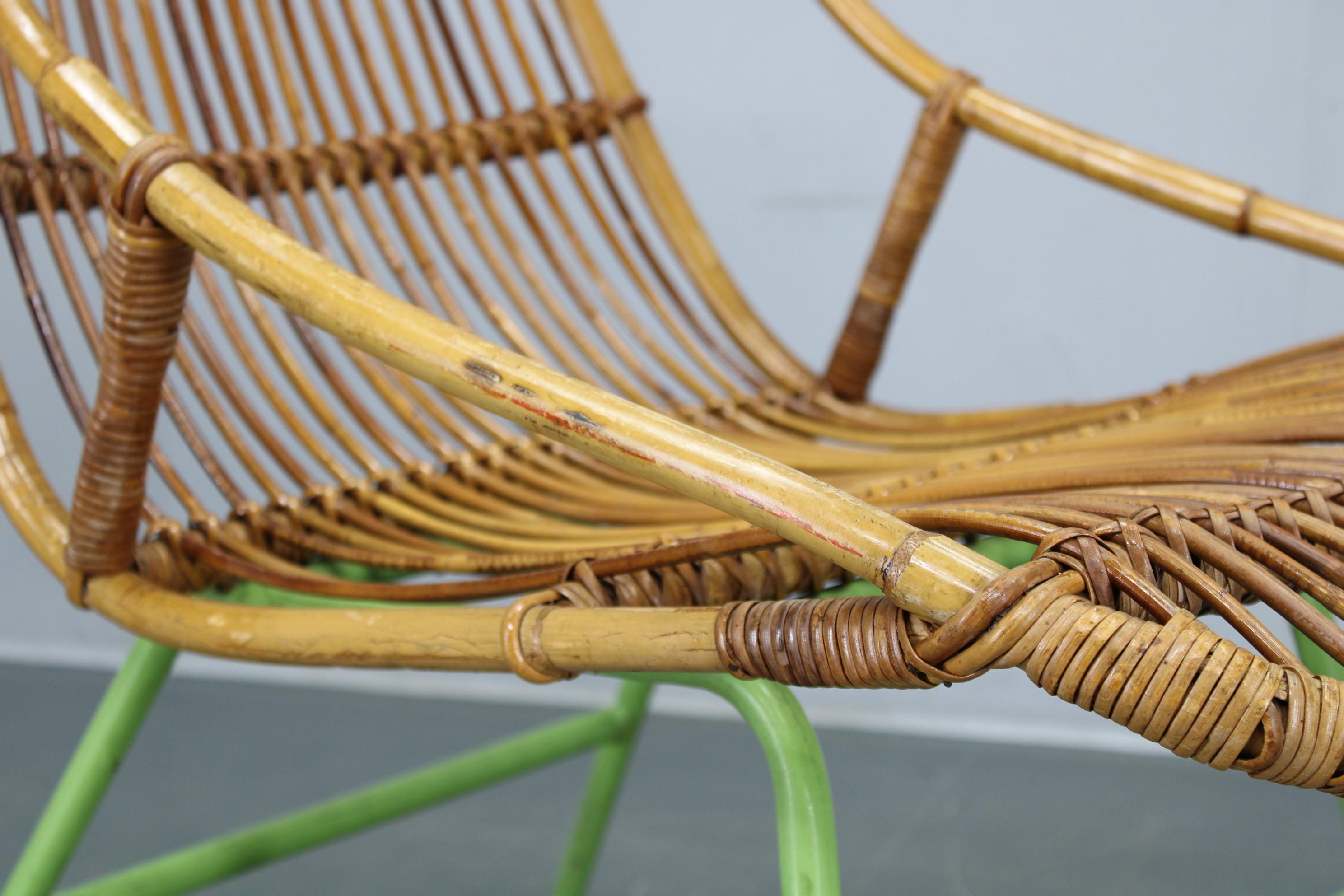 Raro par de sillones de ratán Alan Fuchs para ULUV, Checoslovaquia, años 60 en venta 10