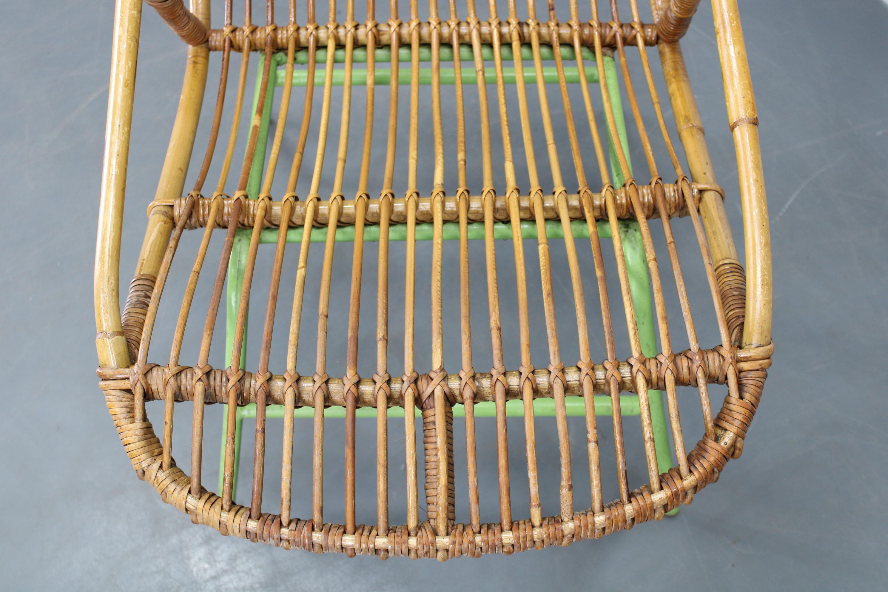 Raro par de sillones de ratán Alan Fuchs para ULUV, Checoslovaquia, años 60 en venta 12