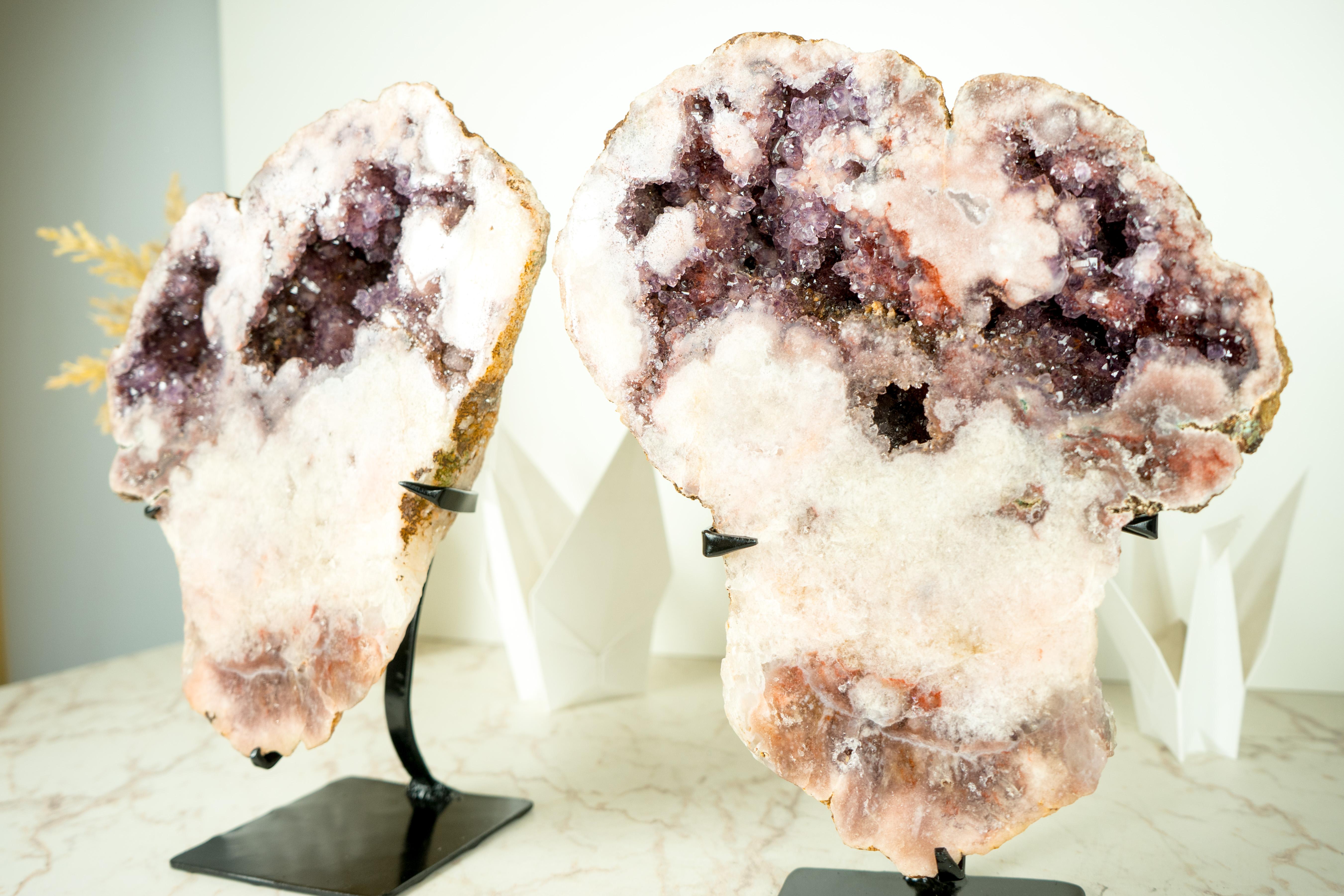 Rare Pair of All-Natural Pink Amethyst Geodes with Red and Lavender Amethyst In Distressed Condition For Sale In Ametista Do Sul, BR