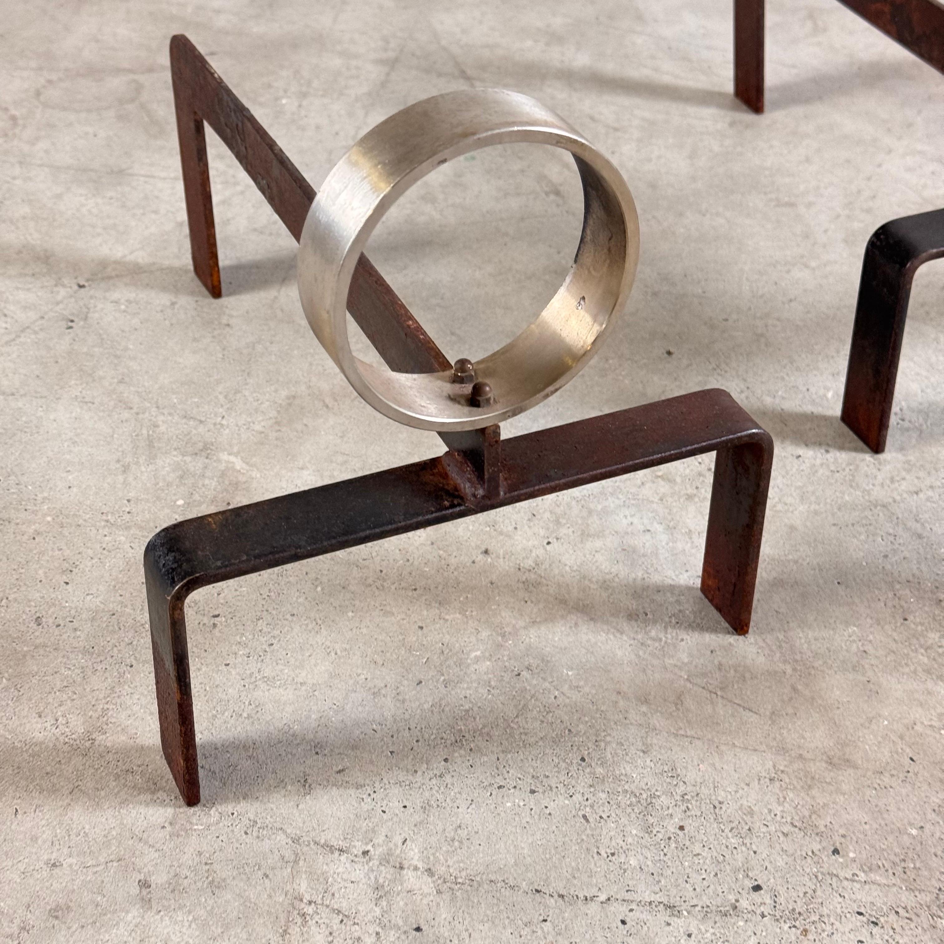 Paire de chenets de Melchiorre Bega en aluminium et fer, Italie, 1960 en vente 3
