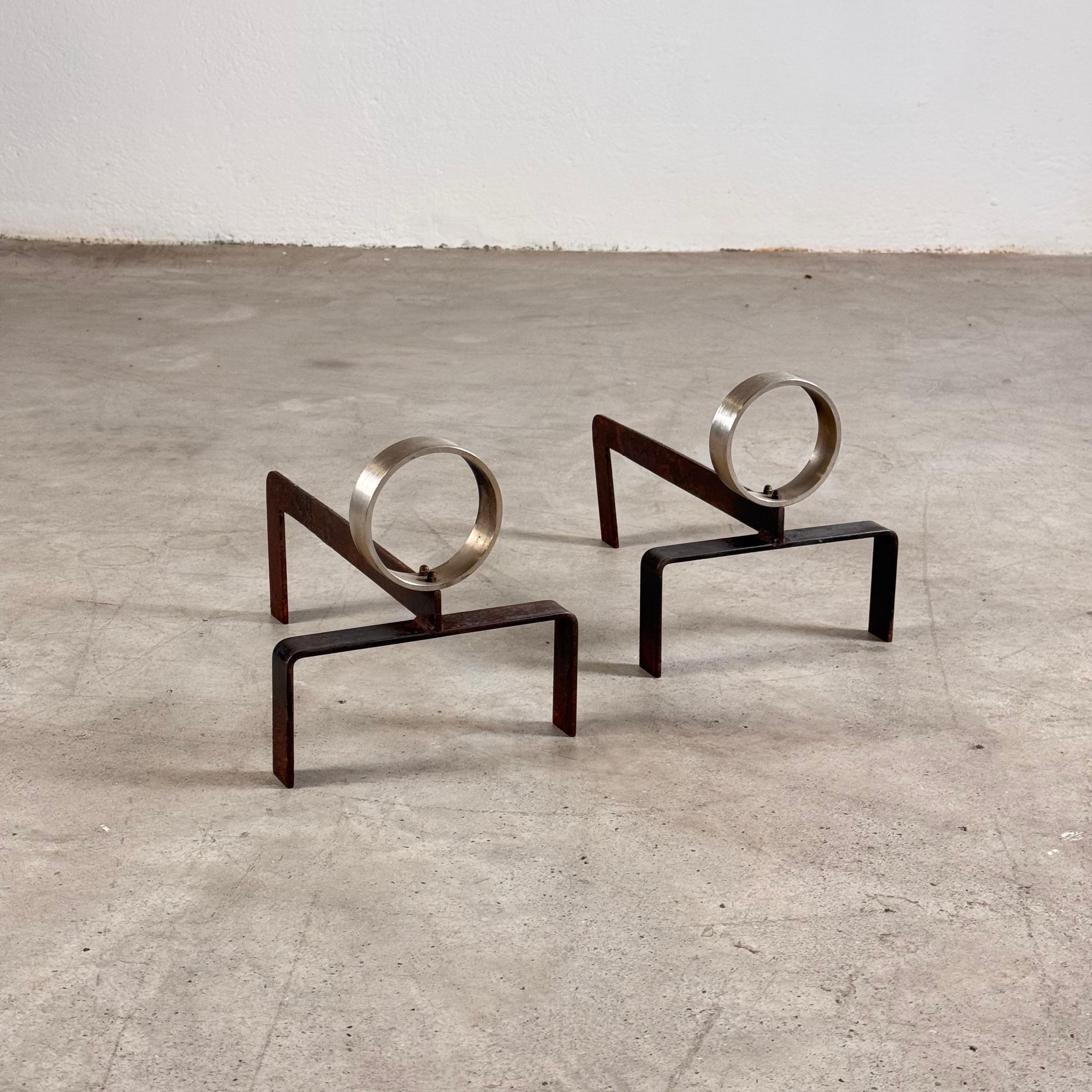 Paire de chenets de Melchiorre Bega en aluminium et fer, Italie, 1960 en vente 4