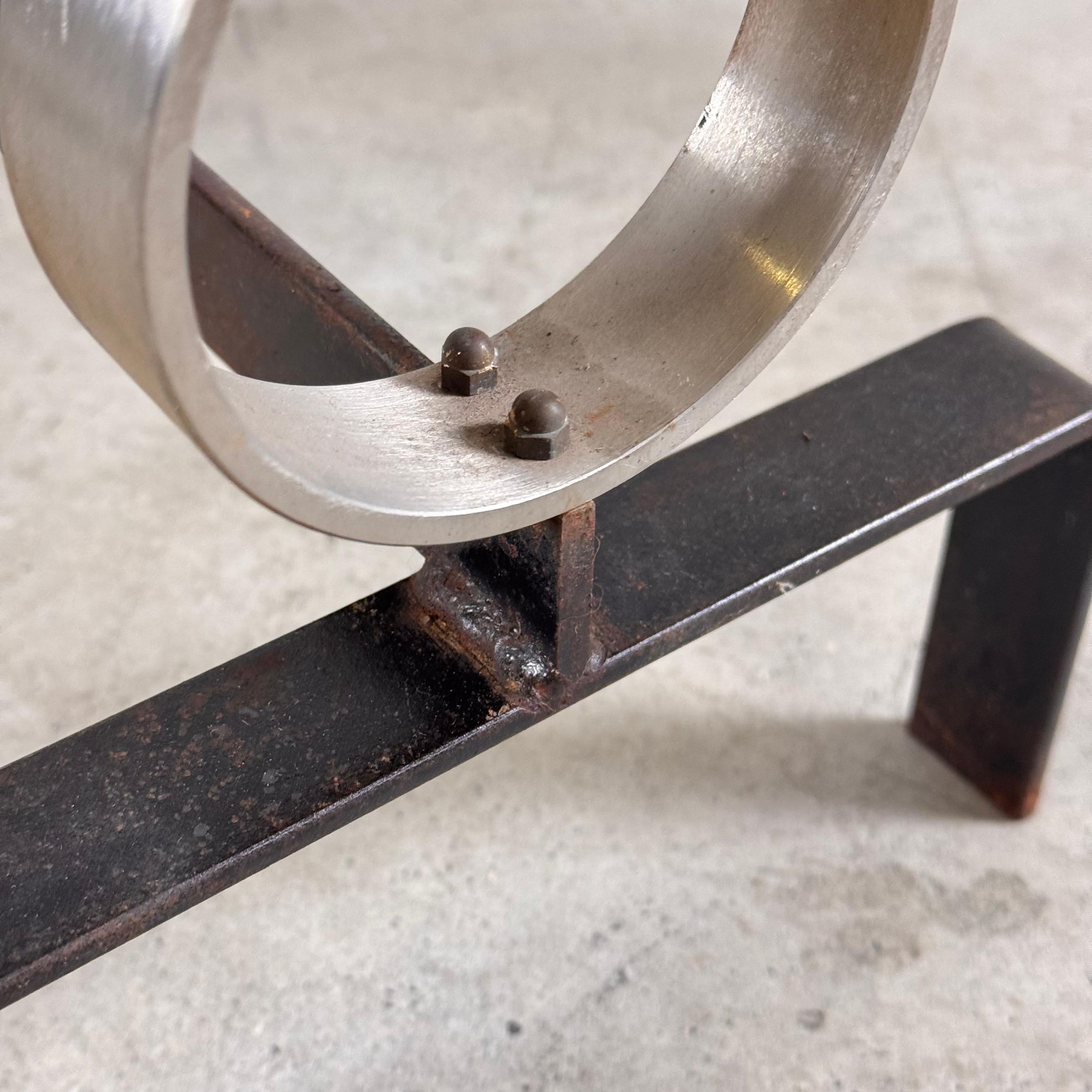Paire de chenets de Melchiorre Bega en aluminium et fer, Italie, 1960 en vente 1