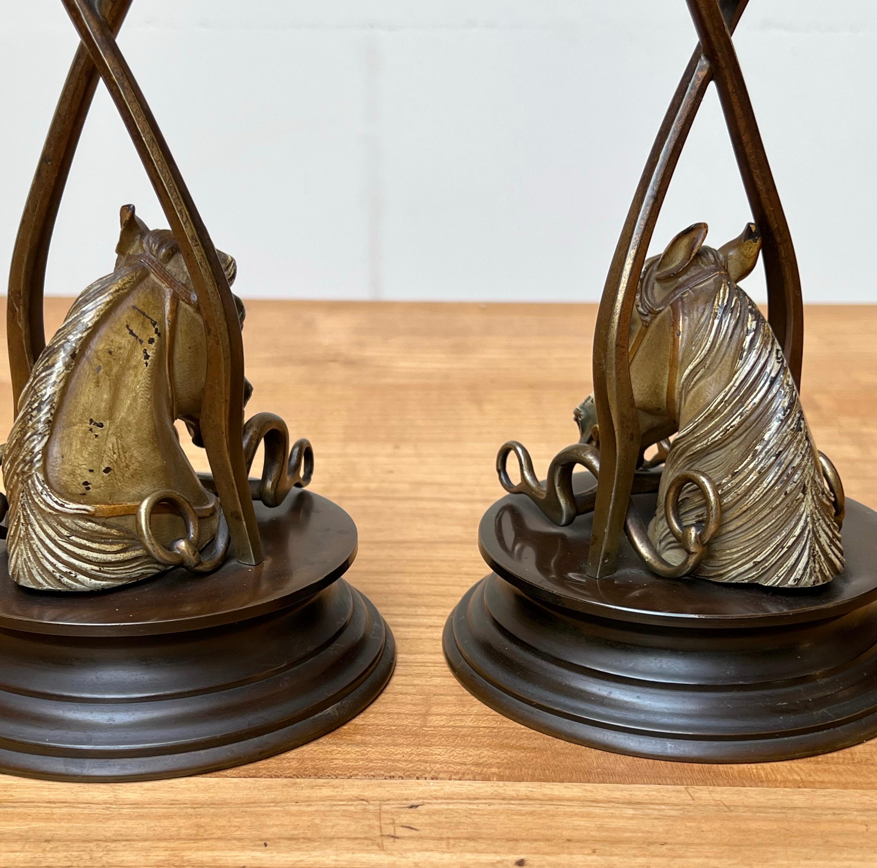 Seltenes Paar antiker Wiener Bronze-Leuchter des 19. Jahrhunderts Pferde Att Bergmann (Gegossen) im Angebot