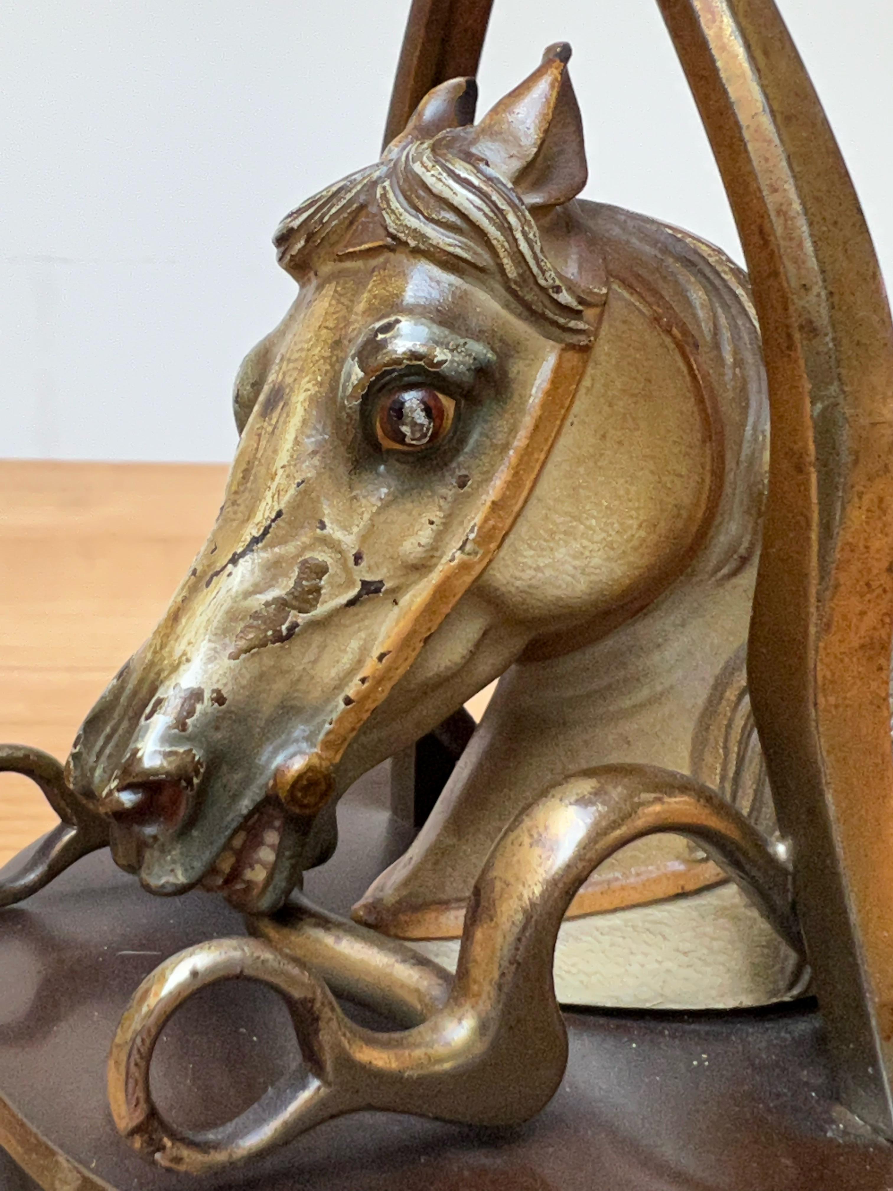 Seltenes Paar antiker Wiener Bronze-Leuchter des 19. Jahrhunderts Pferde Att Bergmann im Angebot 1